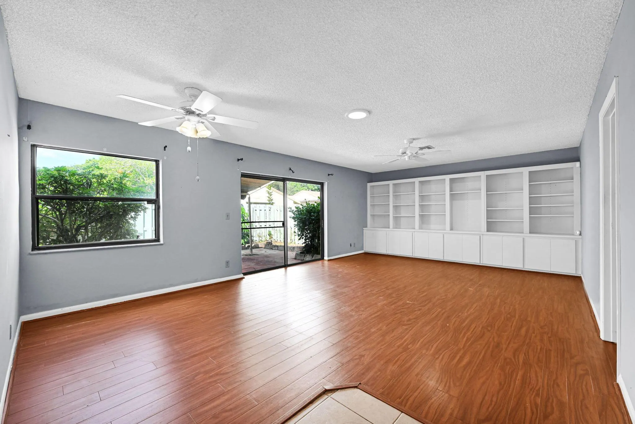 866 NW 25th Avenue