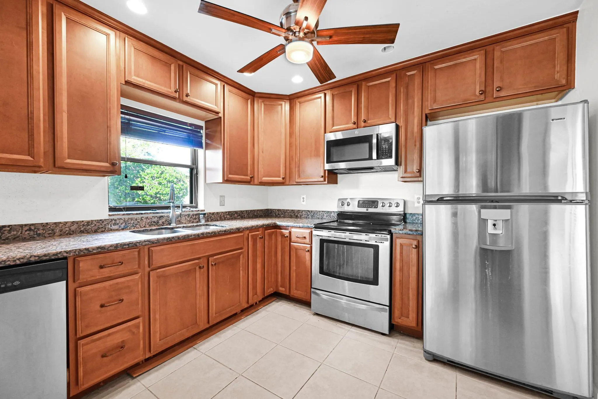 866 NW 25th Avenue
