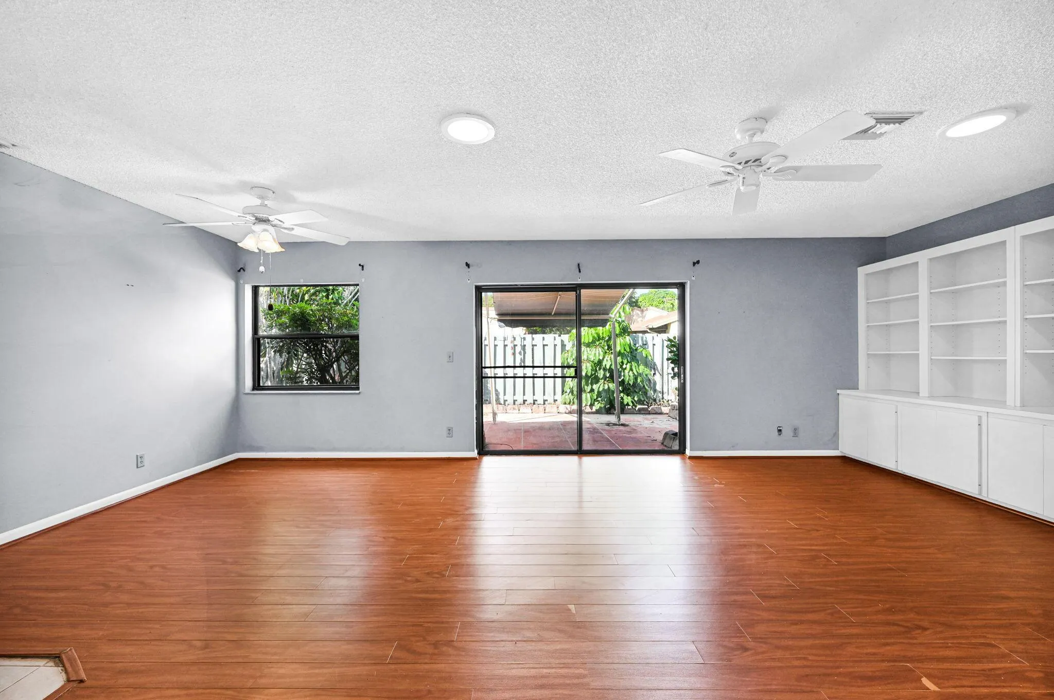 866 NW 25th Avenue