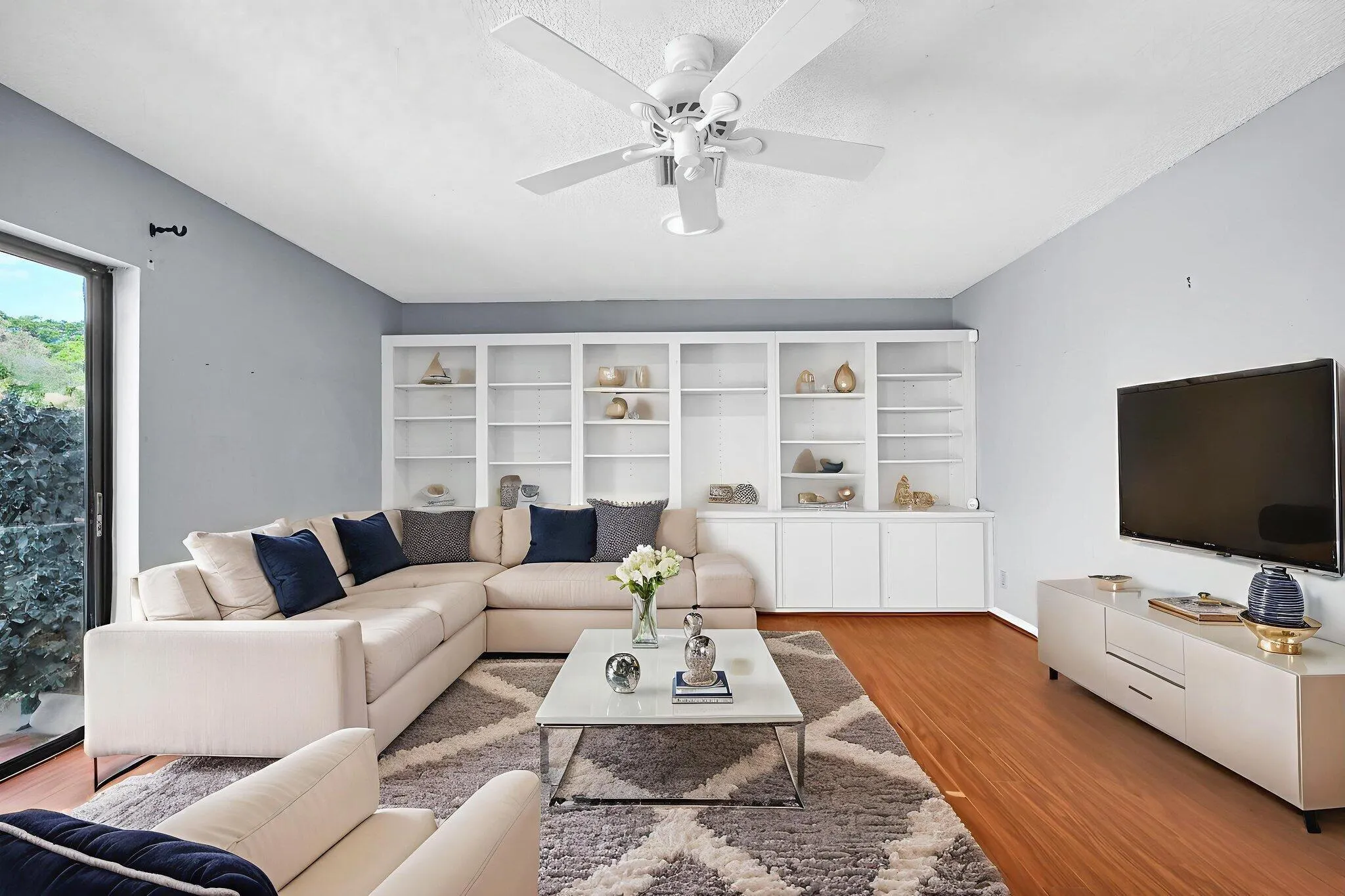 866 NW 25th Avenue