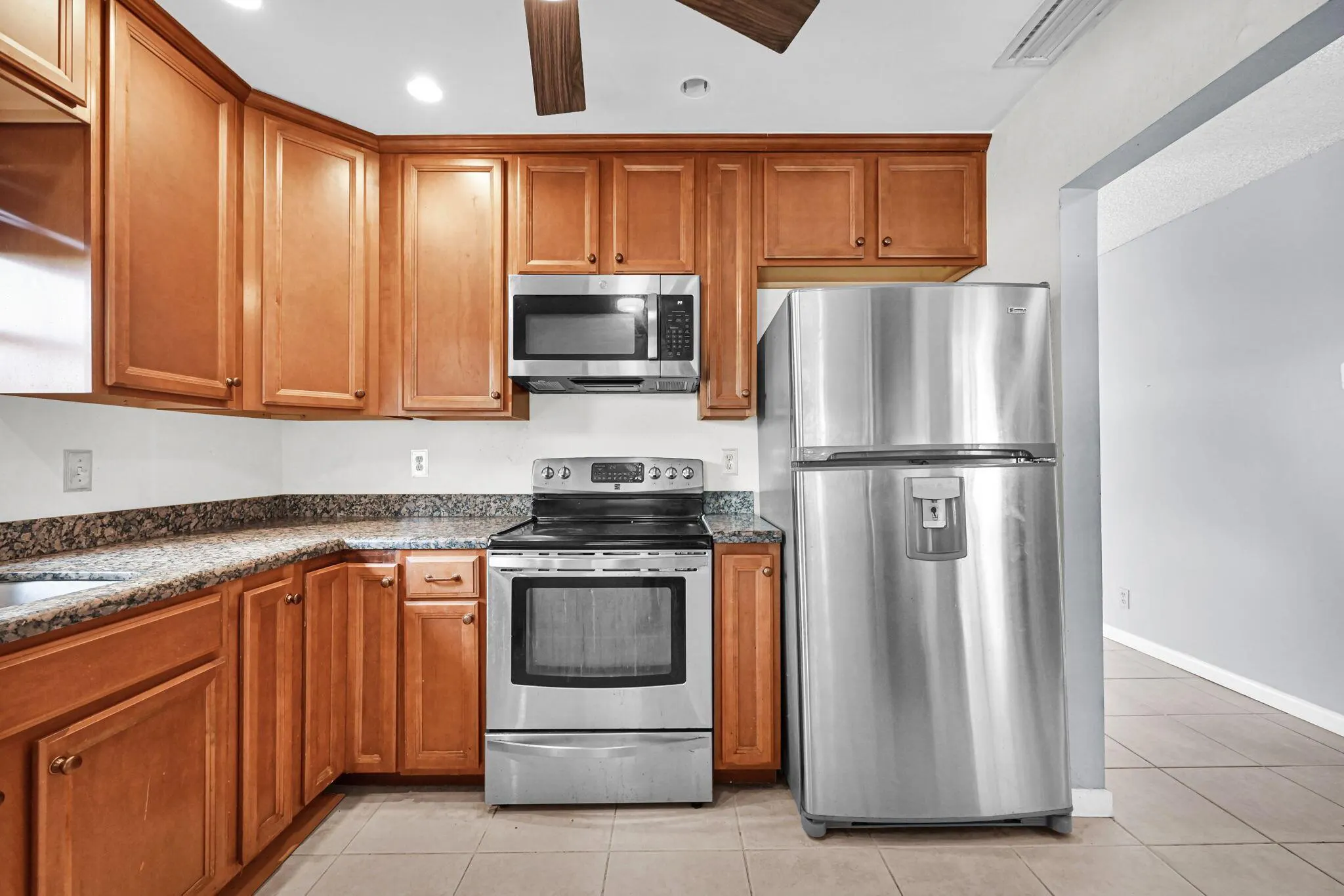 866 NW 25th Avenue