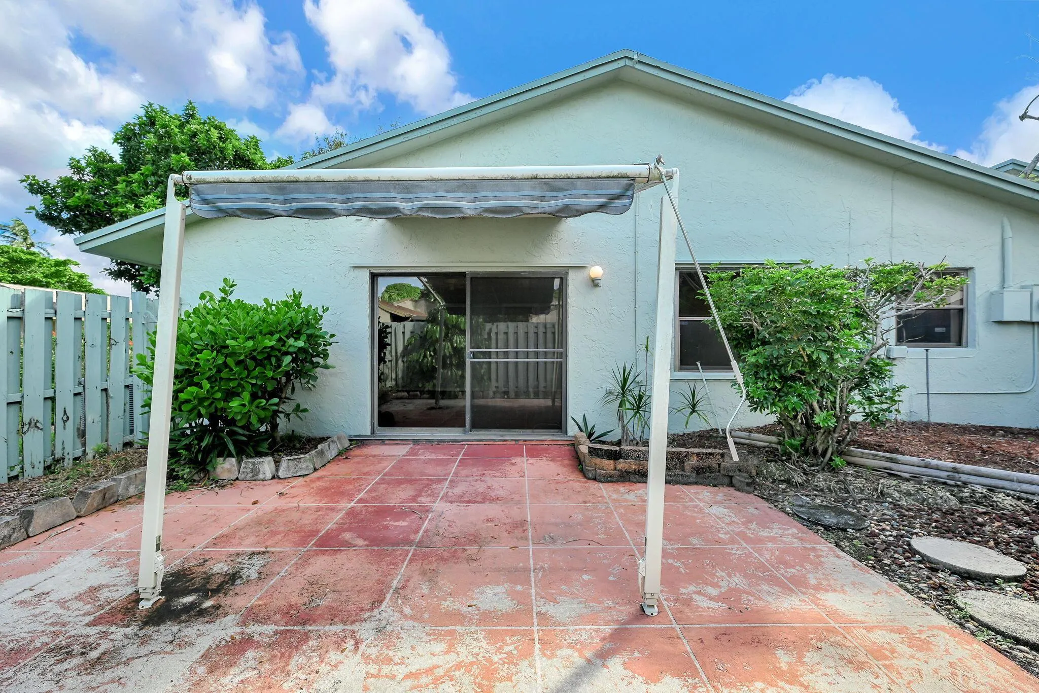 866 NW 25th Avenue