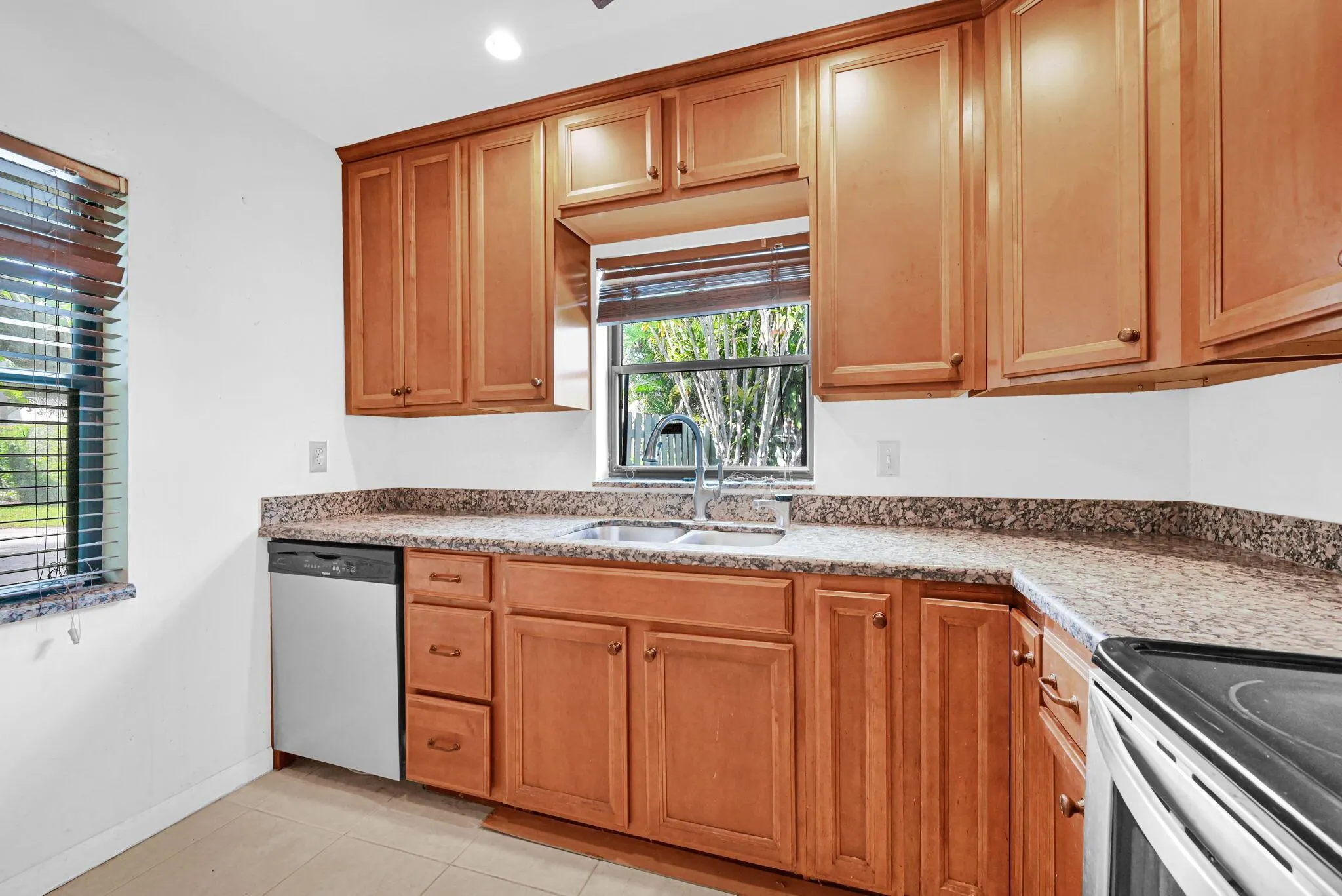866 NW 25th Avenue