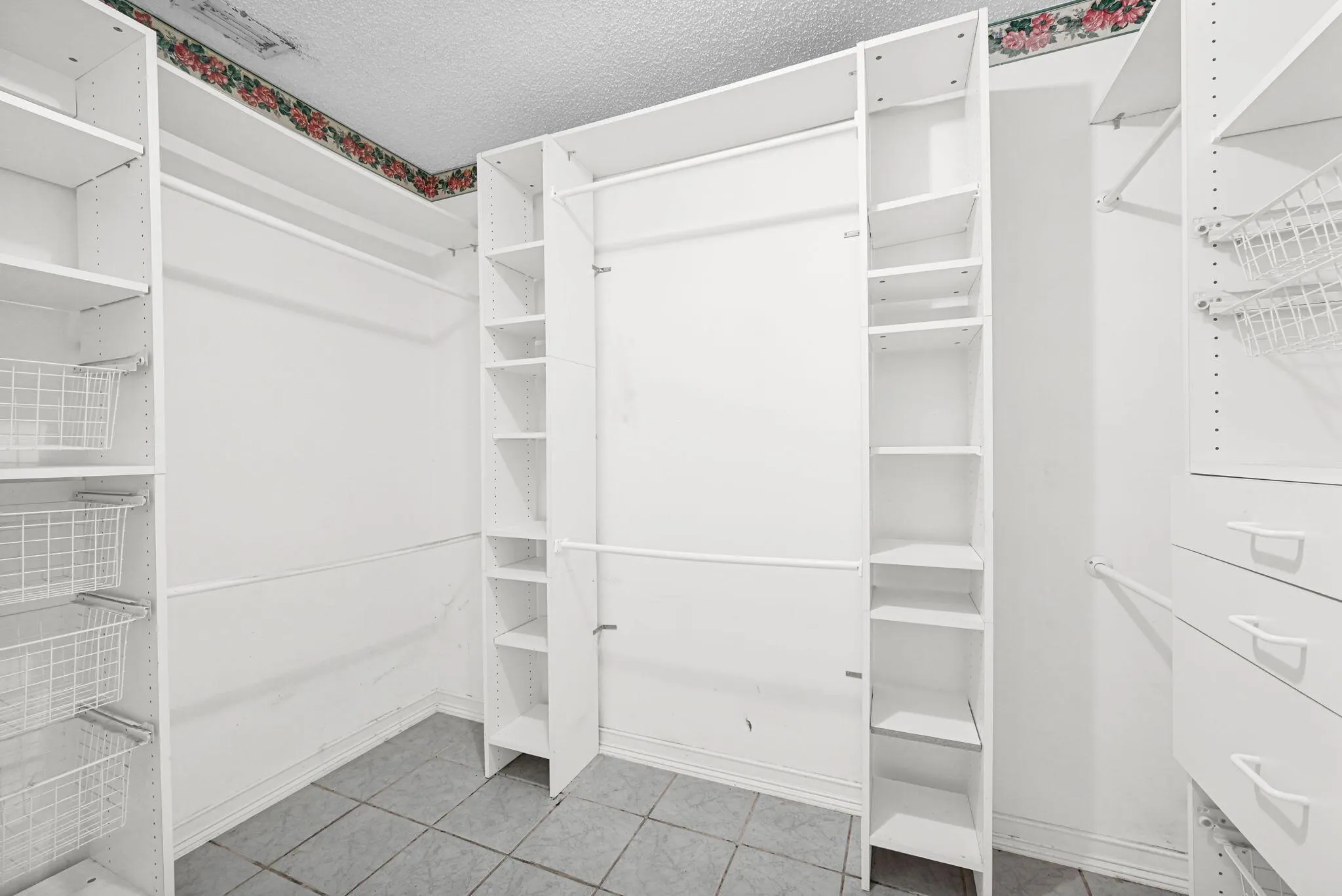 866 NW 25th Avenue