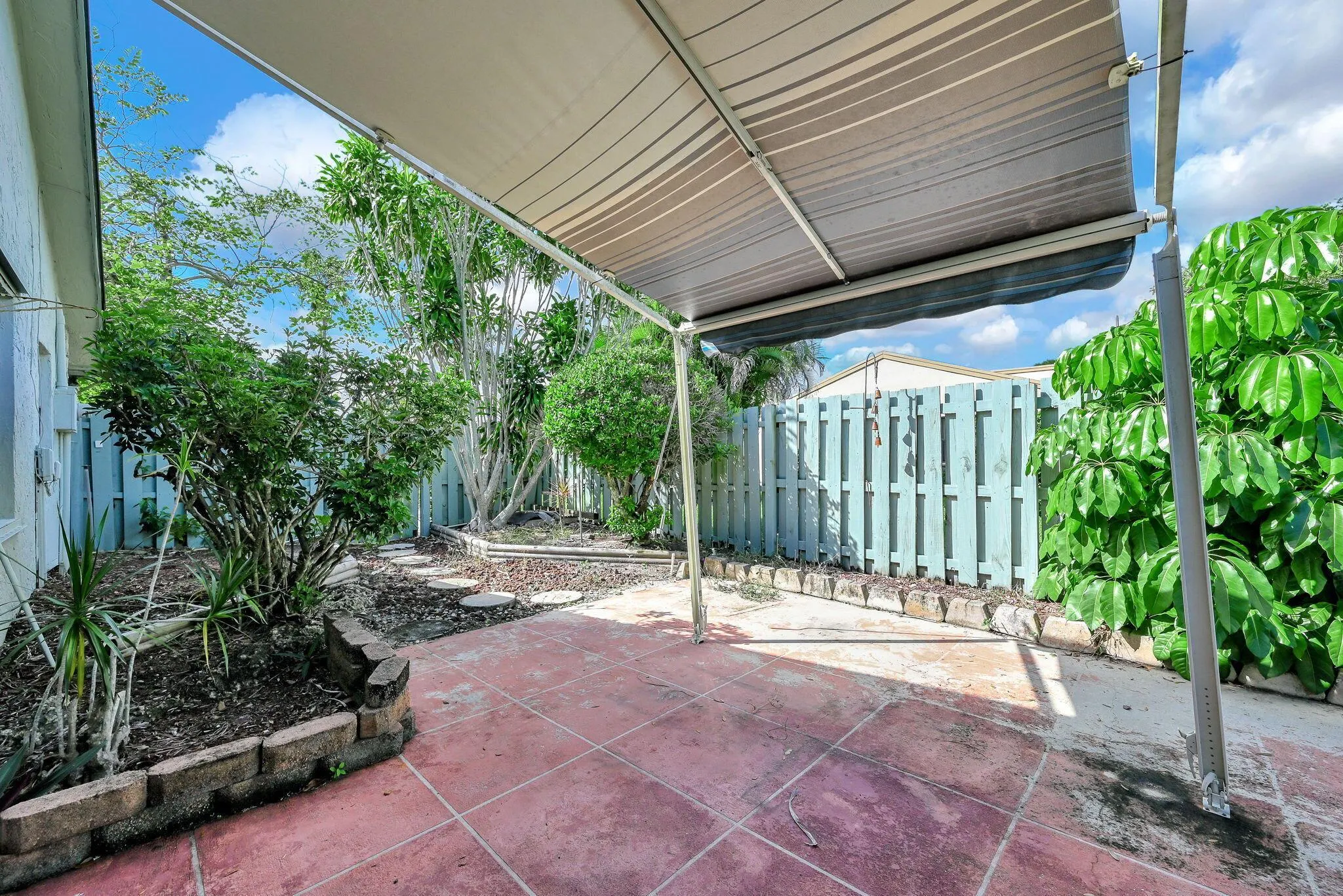 866 NW 25th Avenue