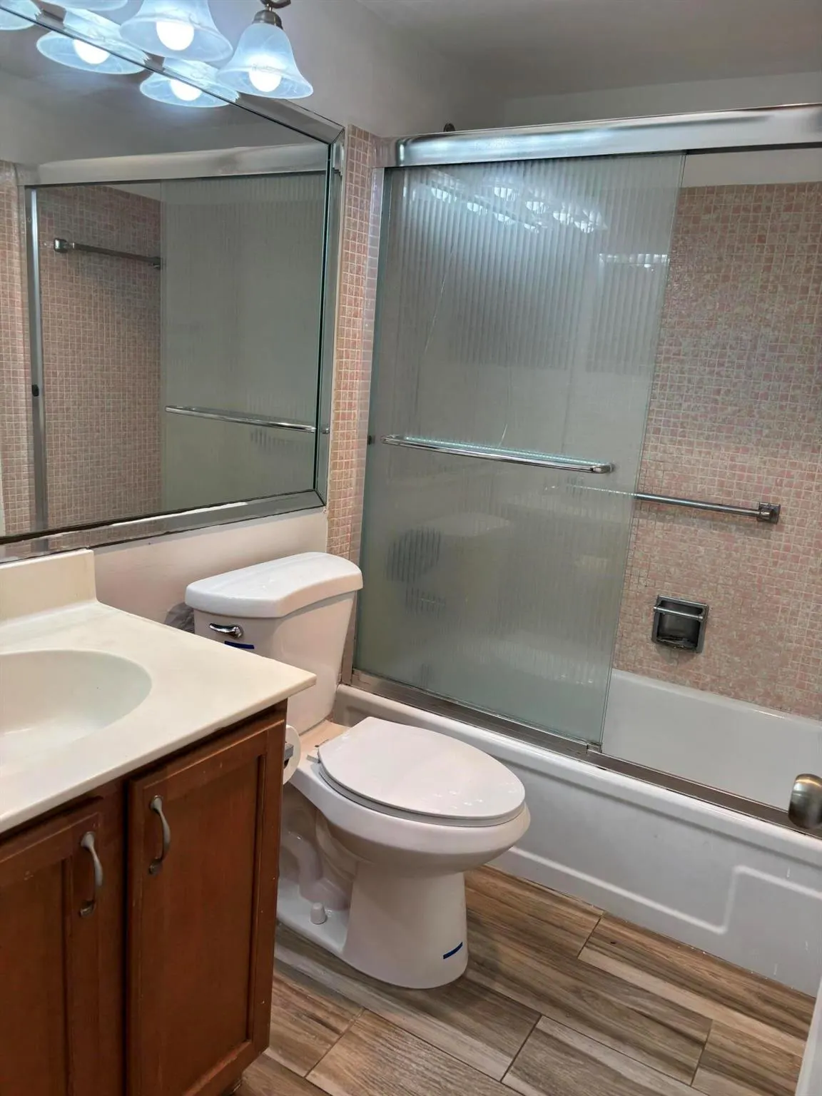 218 Windsor J