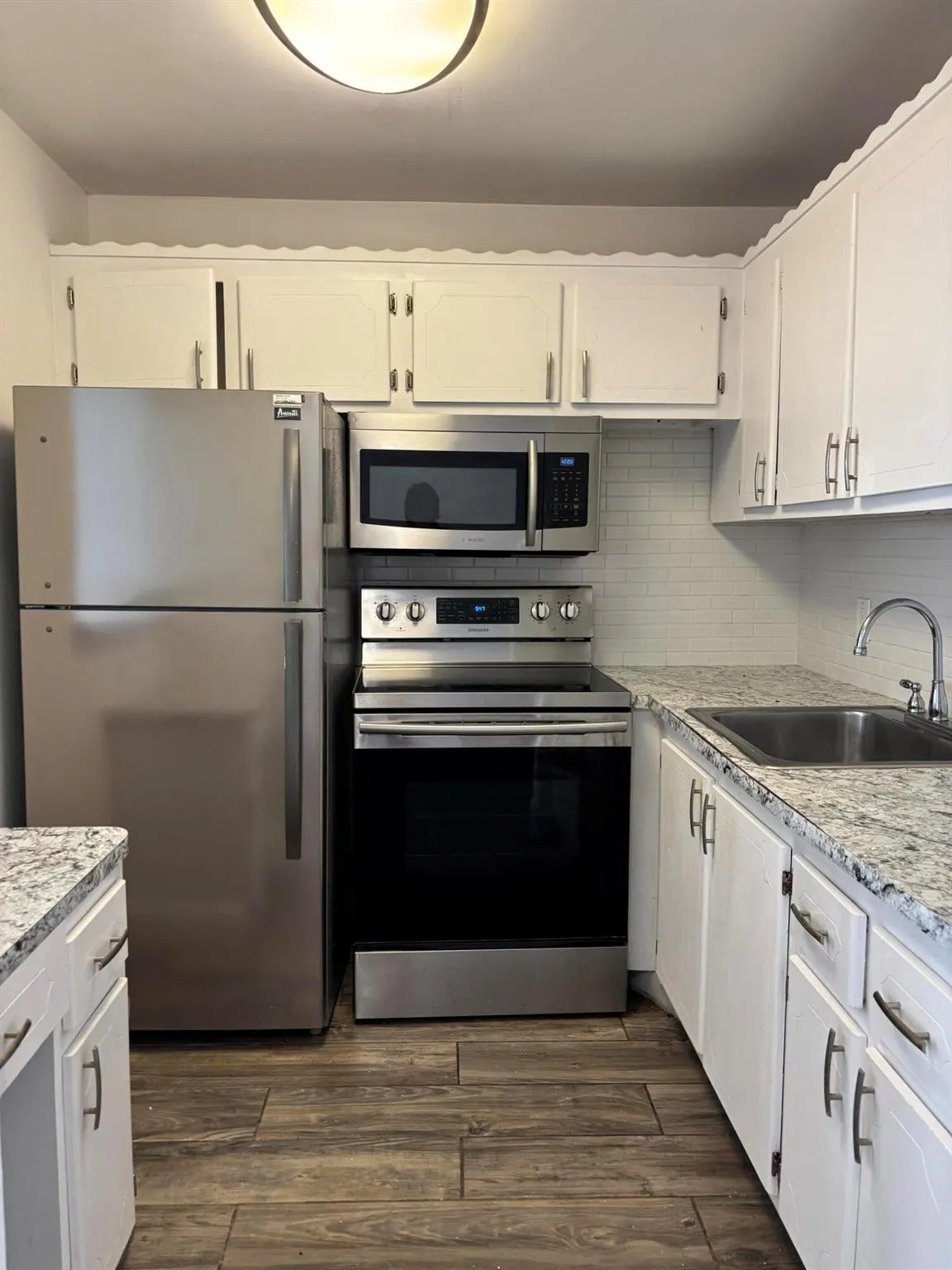 218 Windsor J