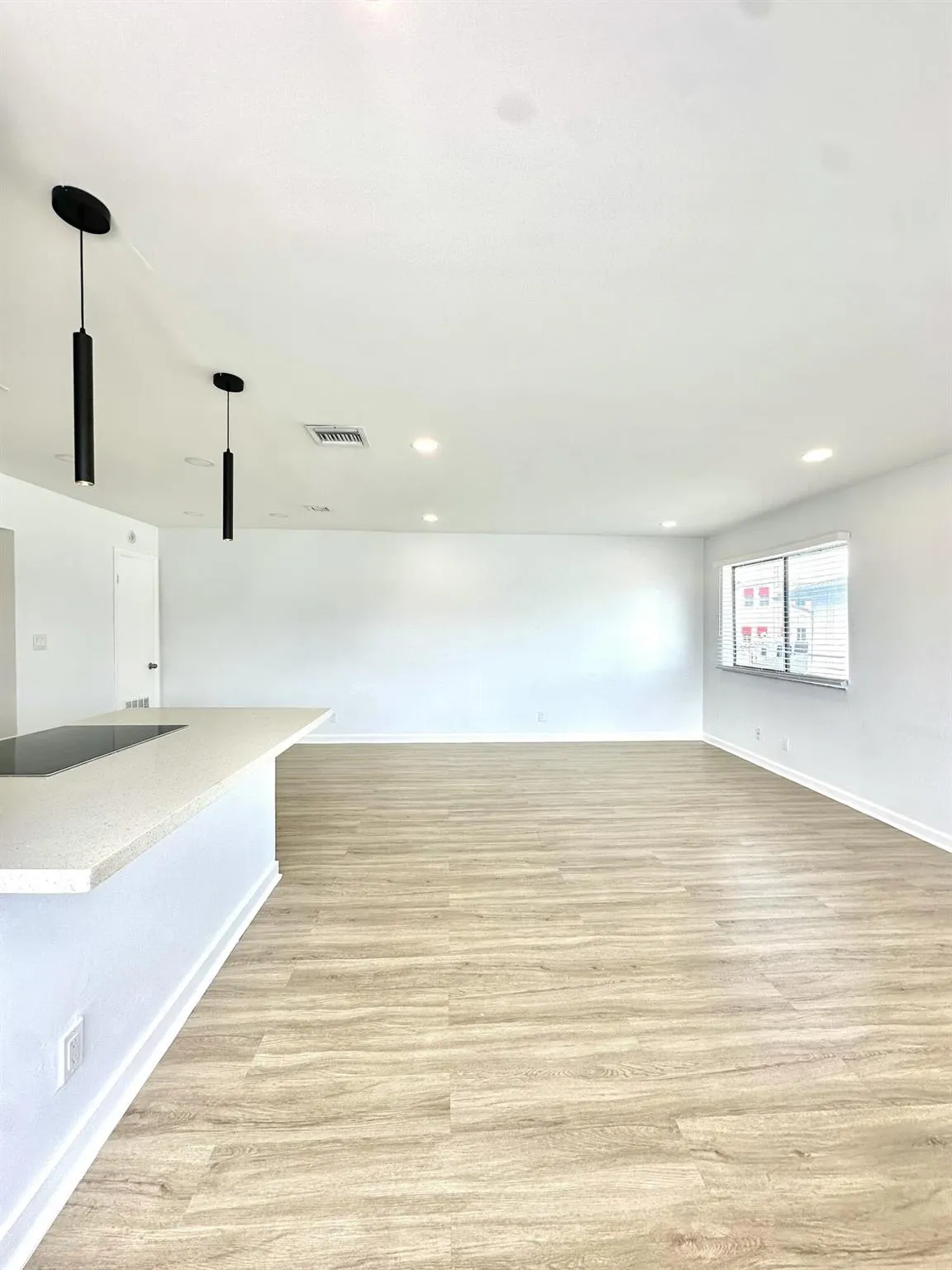 102 E Tiffany Drive, #4