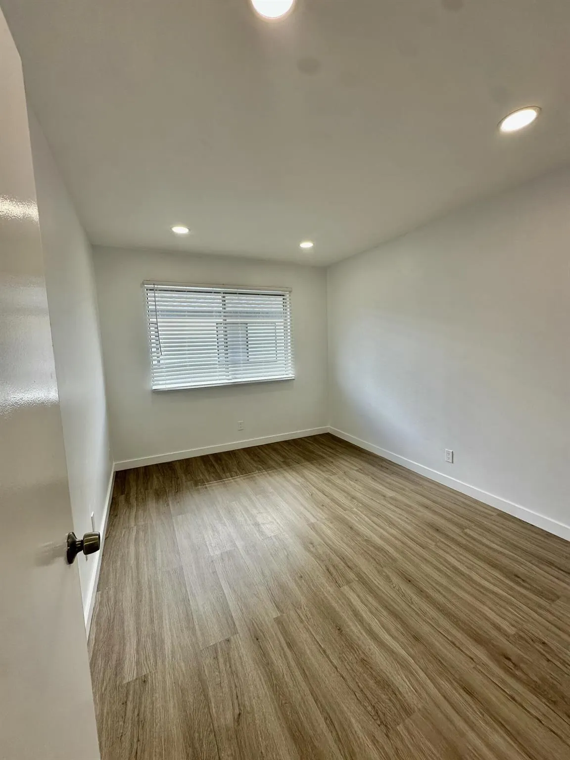 102 E Tiffany Drive, #4