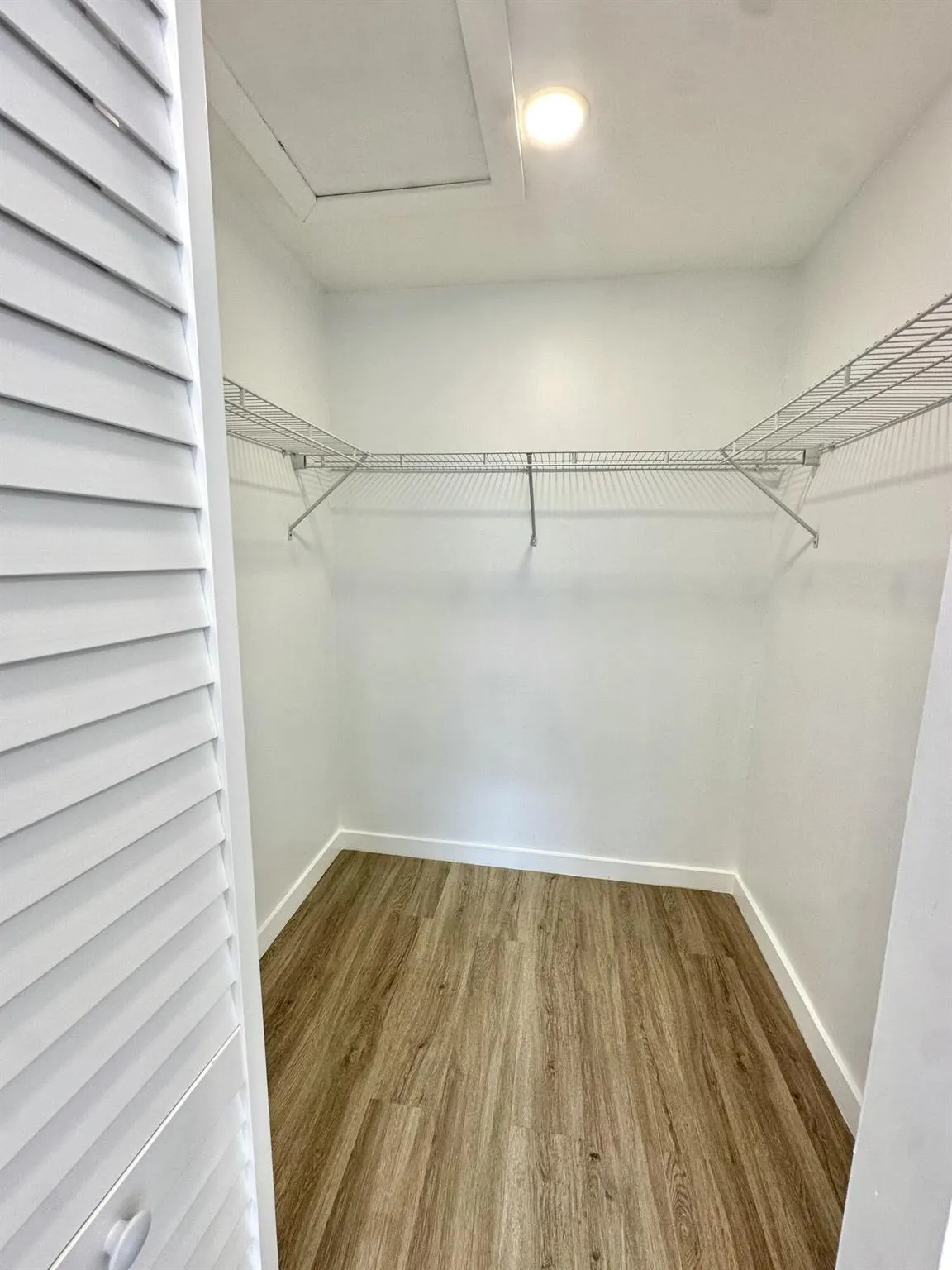 102 E Tiffany Drive, #4