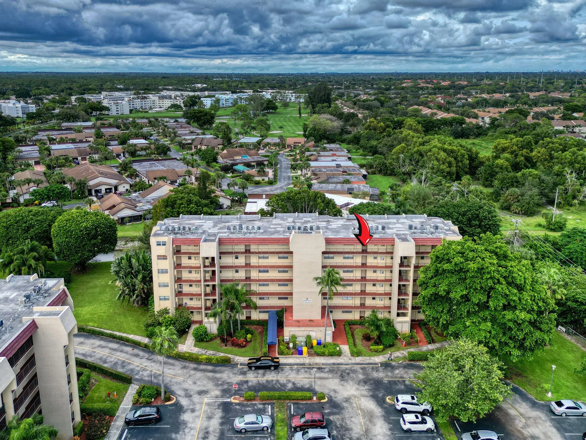 3524 Via Poinciana, #604