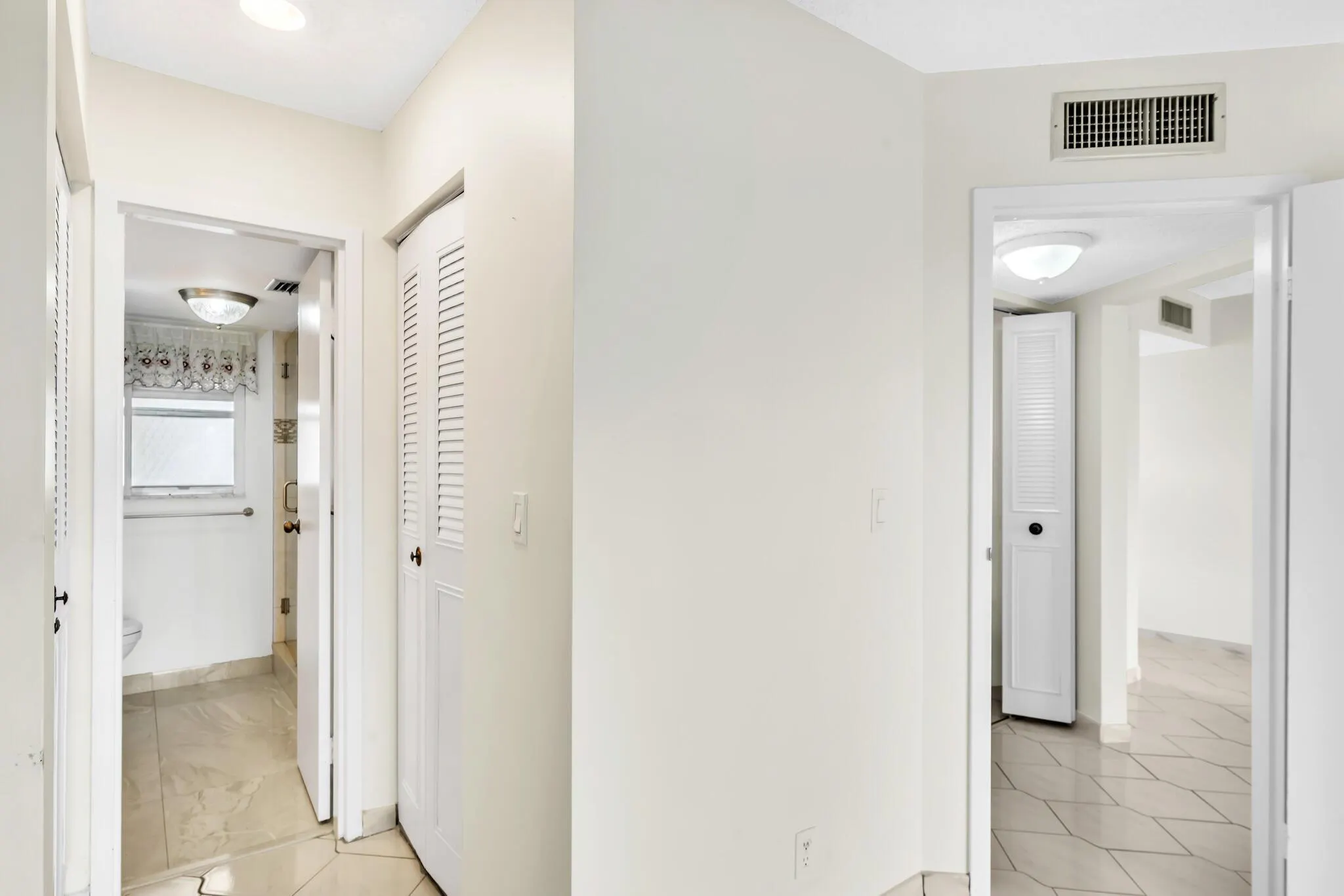 3524 Via Poinciana, #604