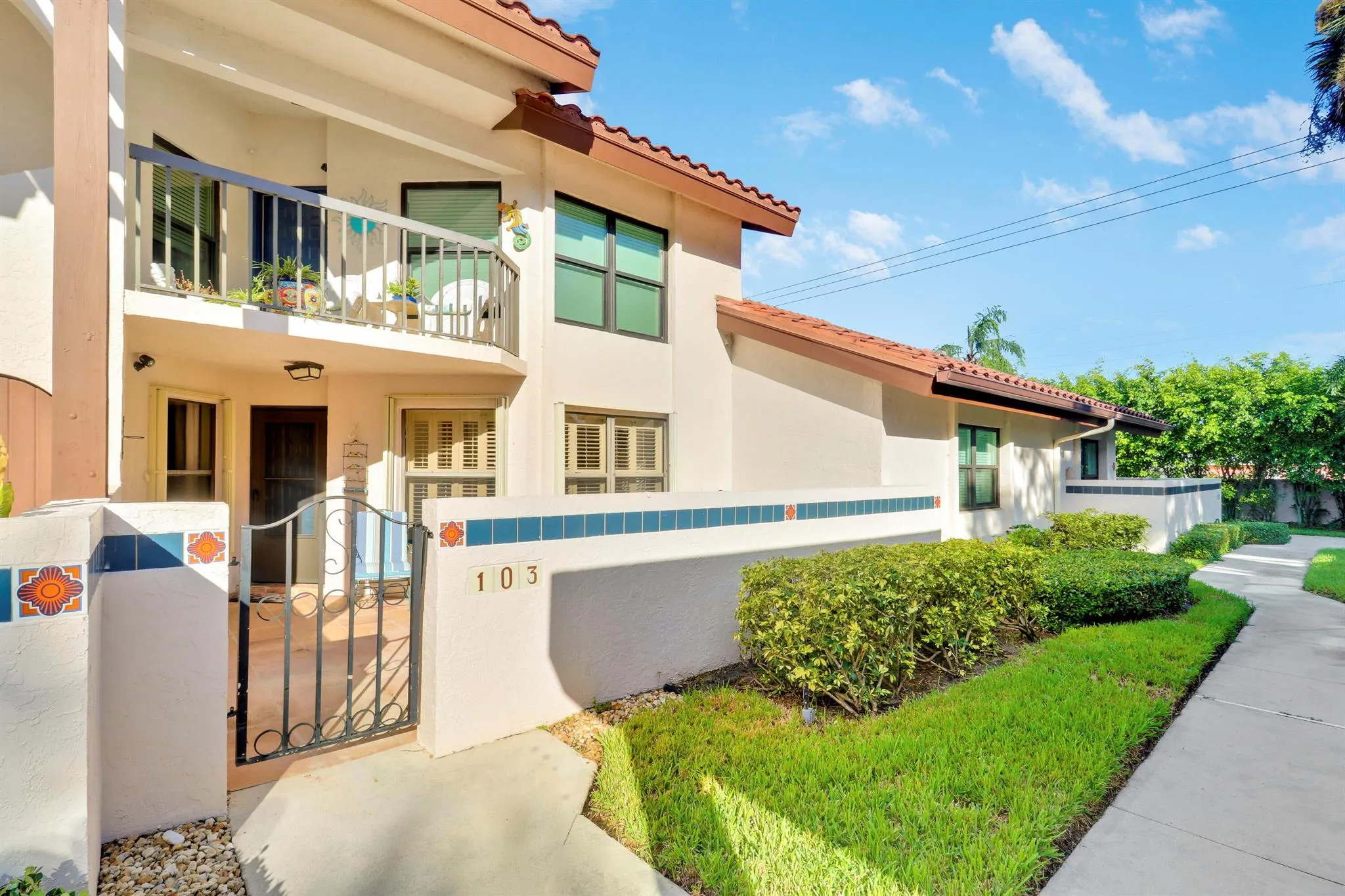 6011 SE Martinique Drive, #103