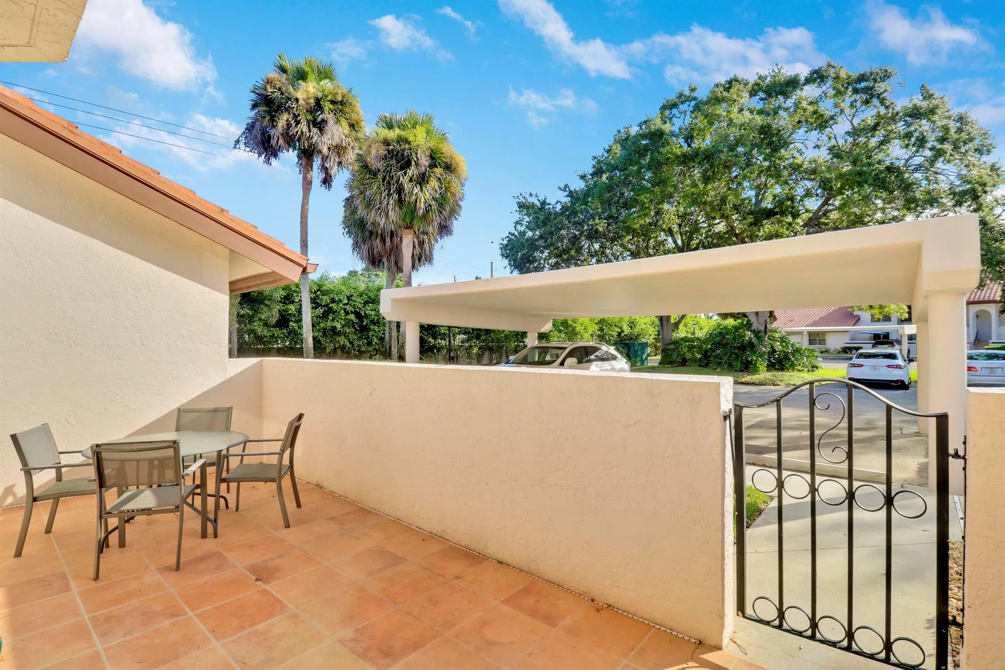6011 SE Martinique Drive, #103