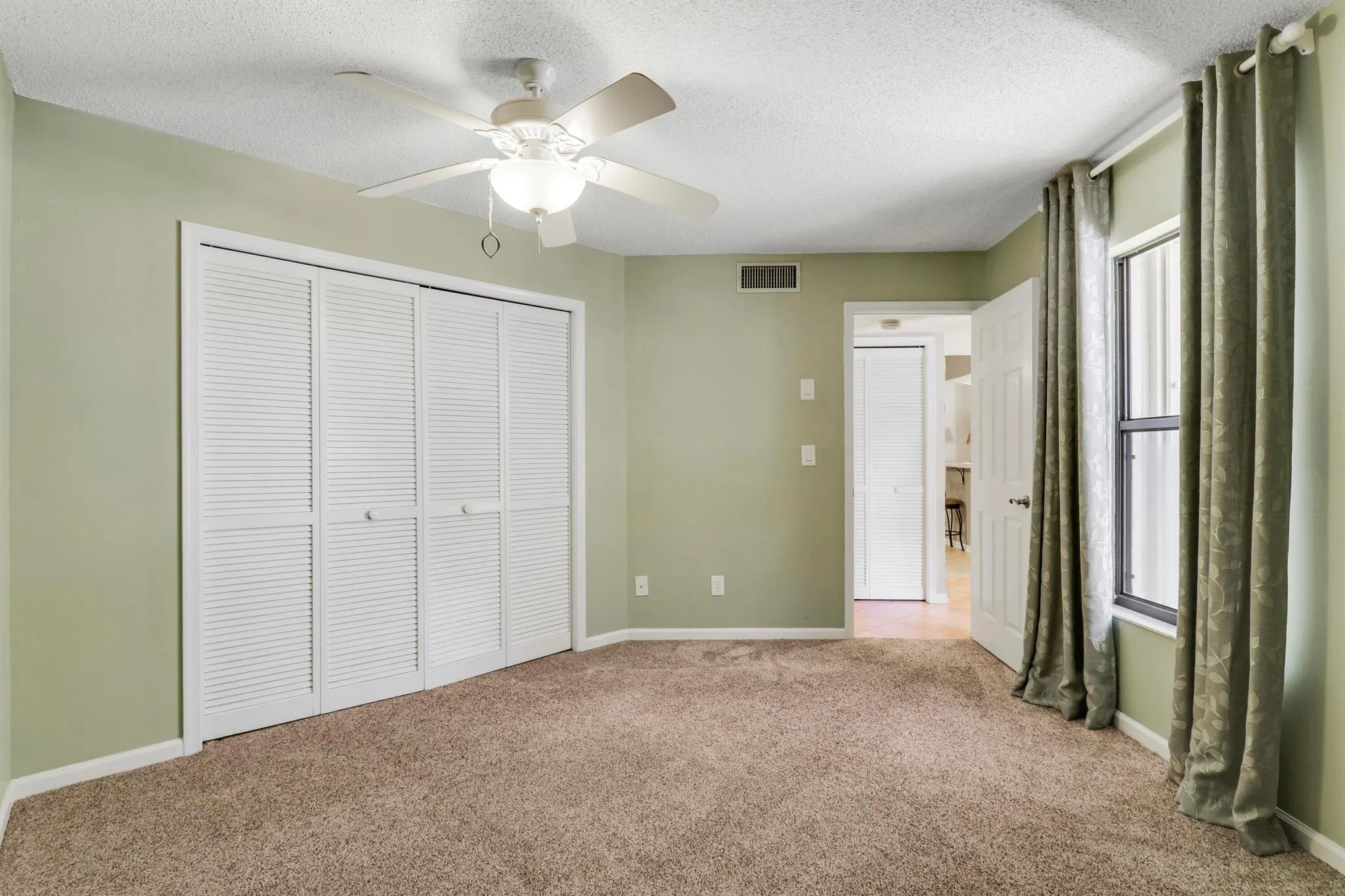 6011 SE Martinique Drive, #103