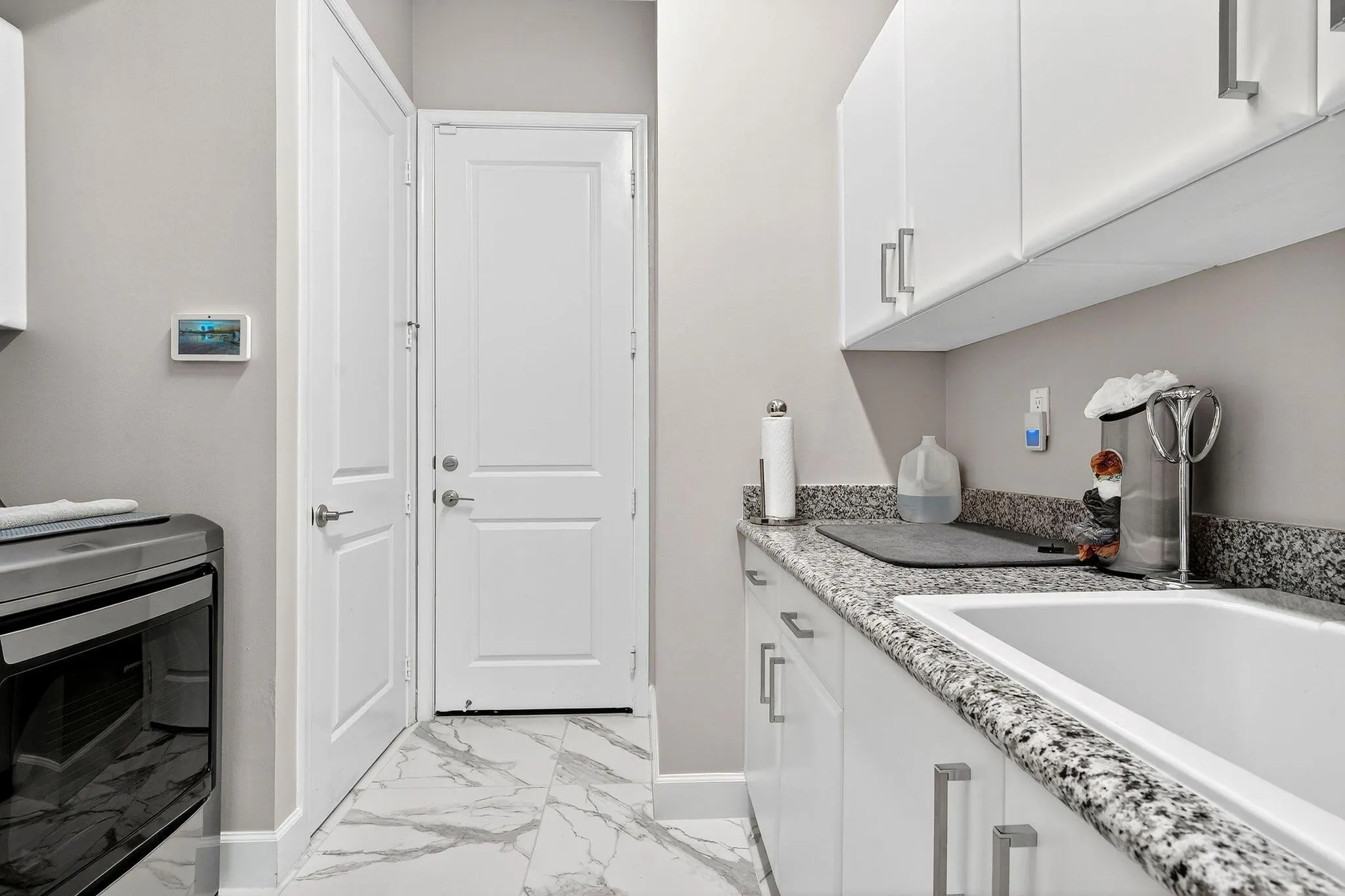 9249 Seahorse Bay Drive