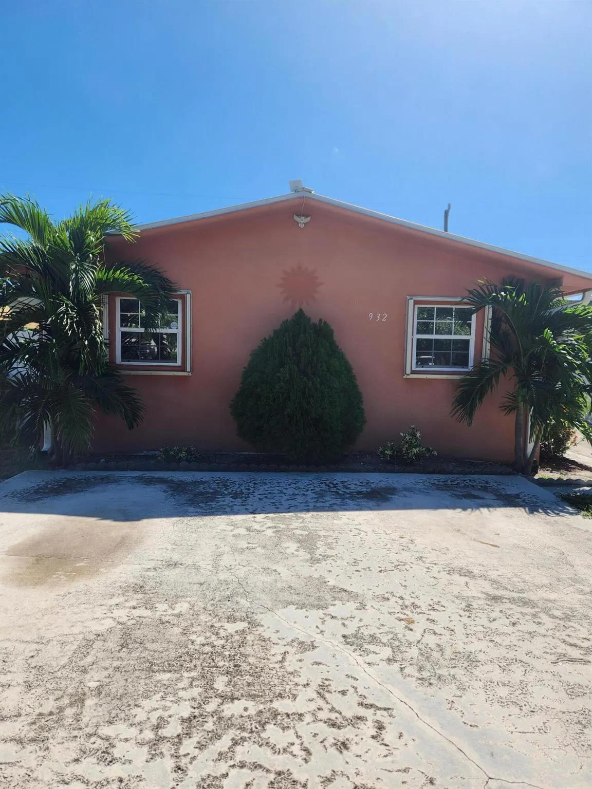 932 Green Street, #A