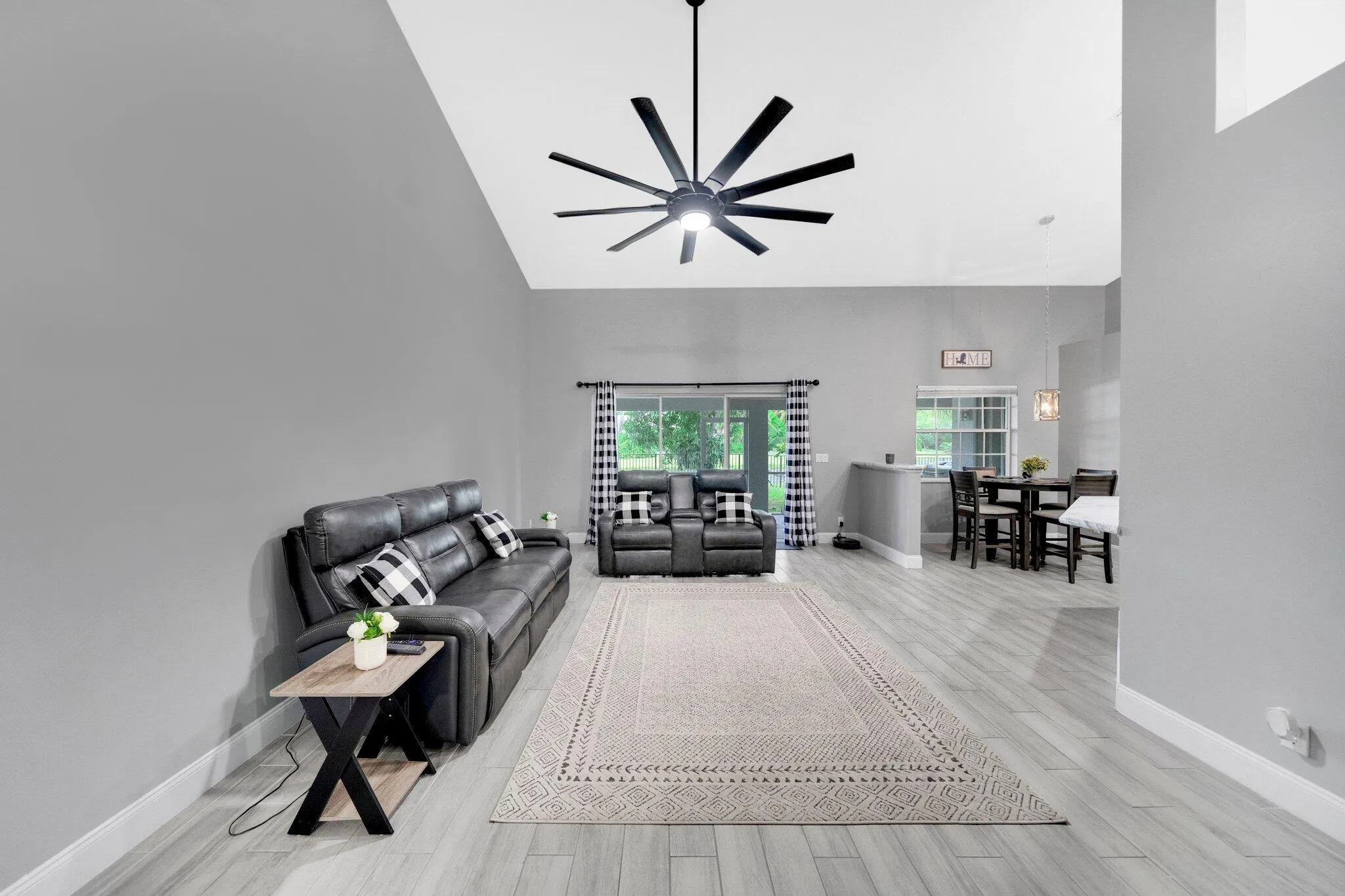 13935 Geranium Place