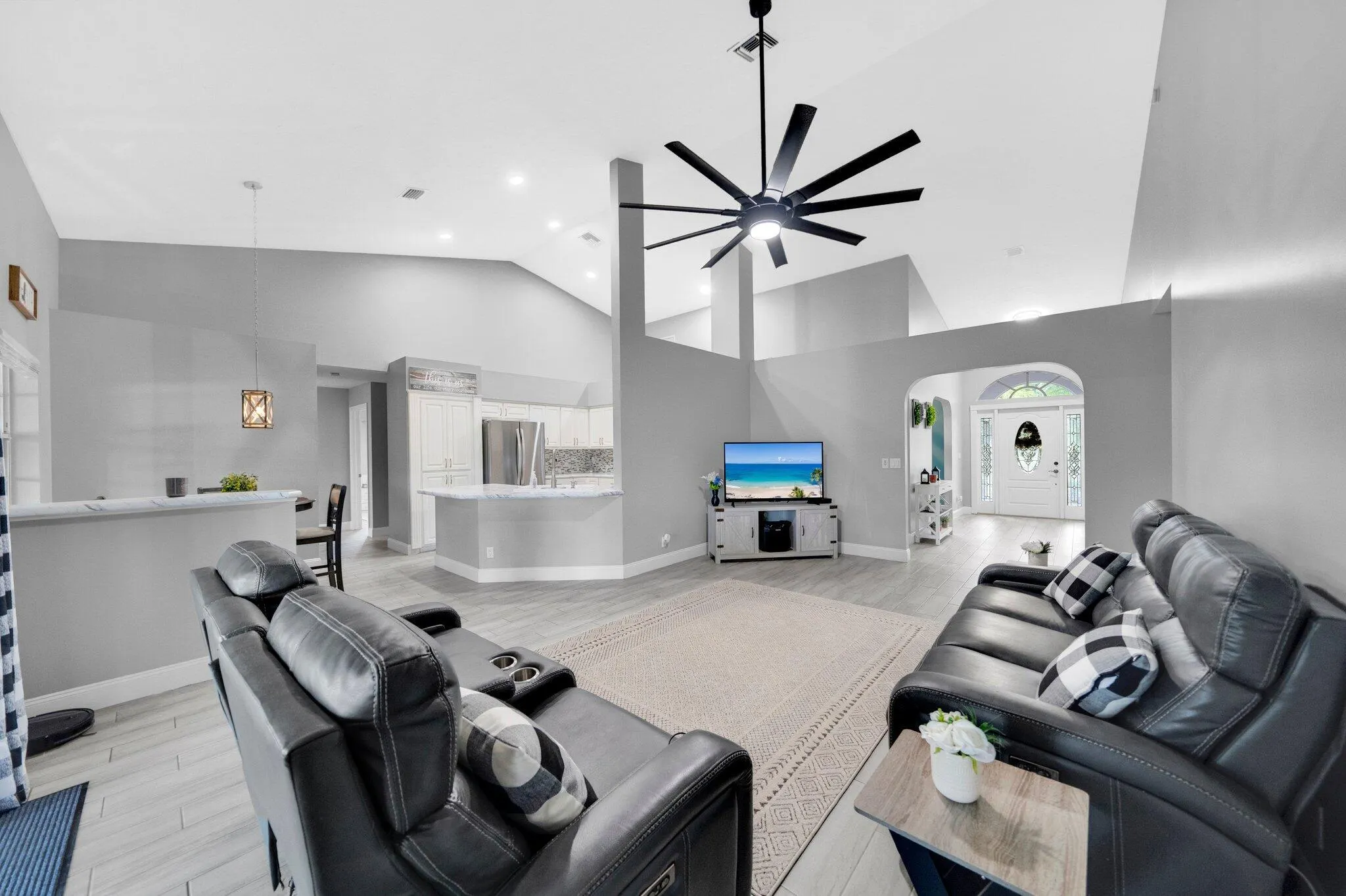 13935 Geranium Place