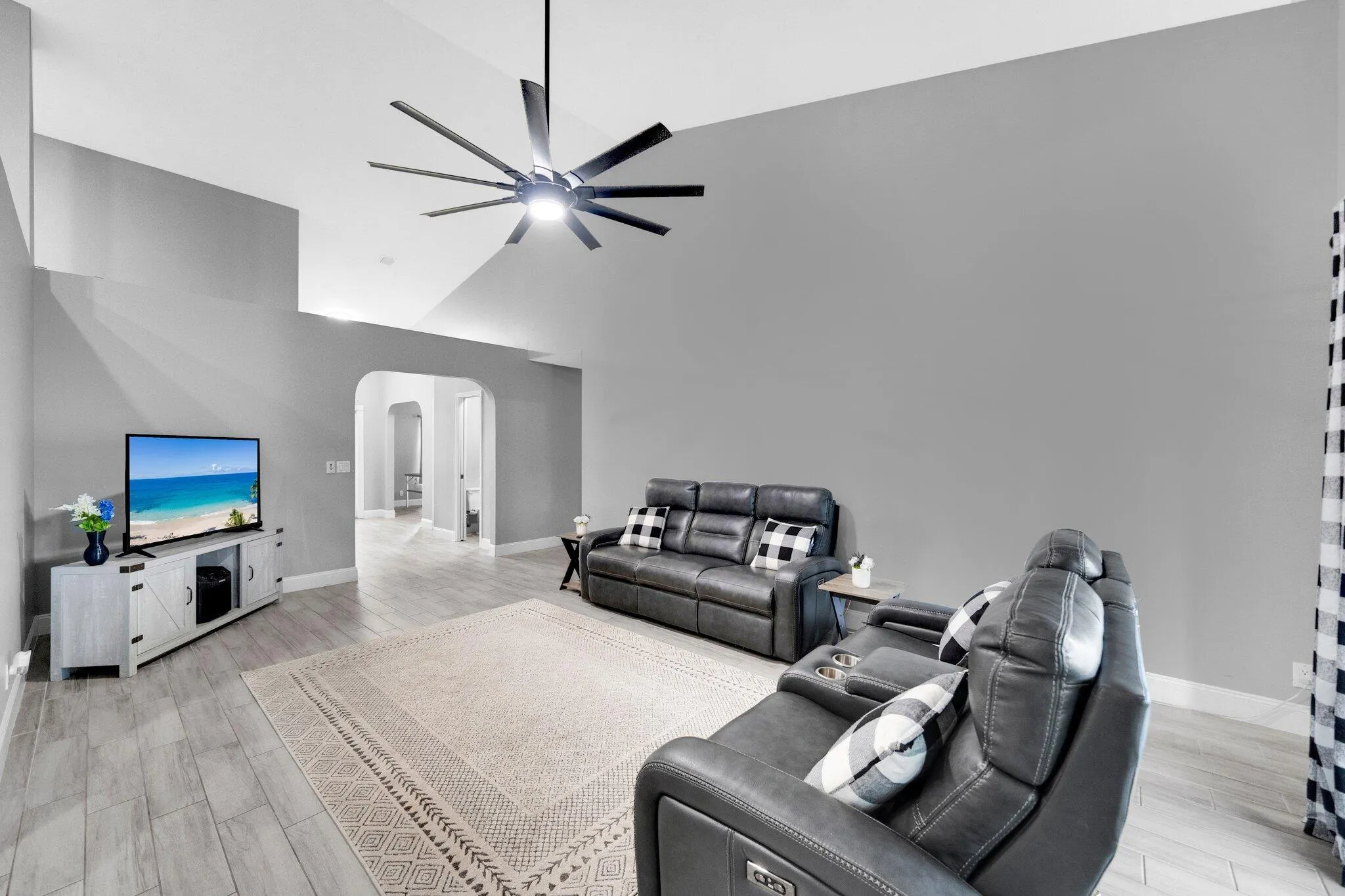 13935 Geranium Place