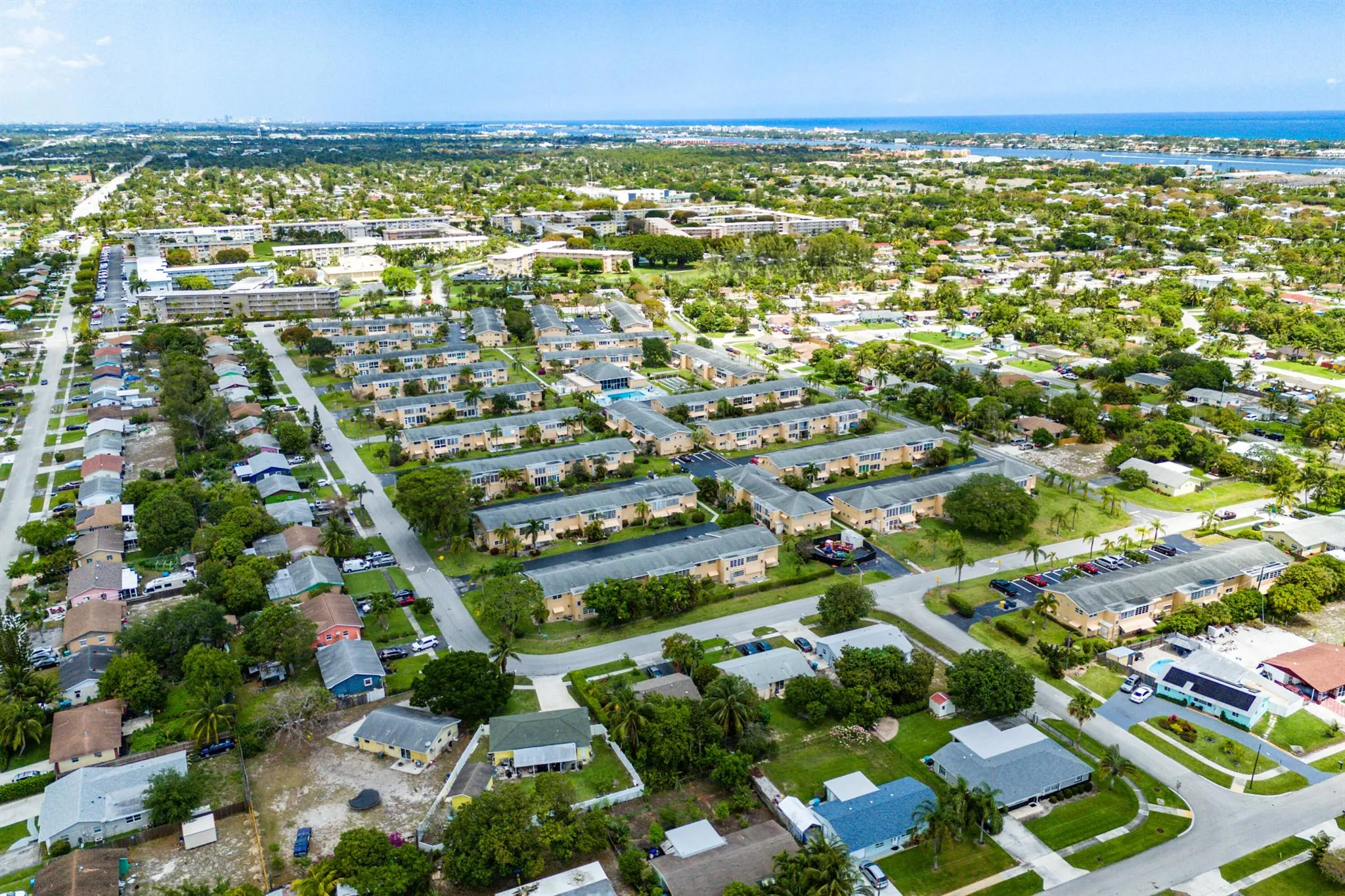 2102 NE 1st Way, #206