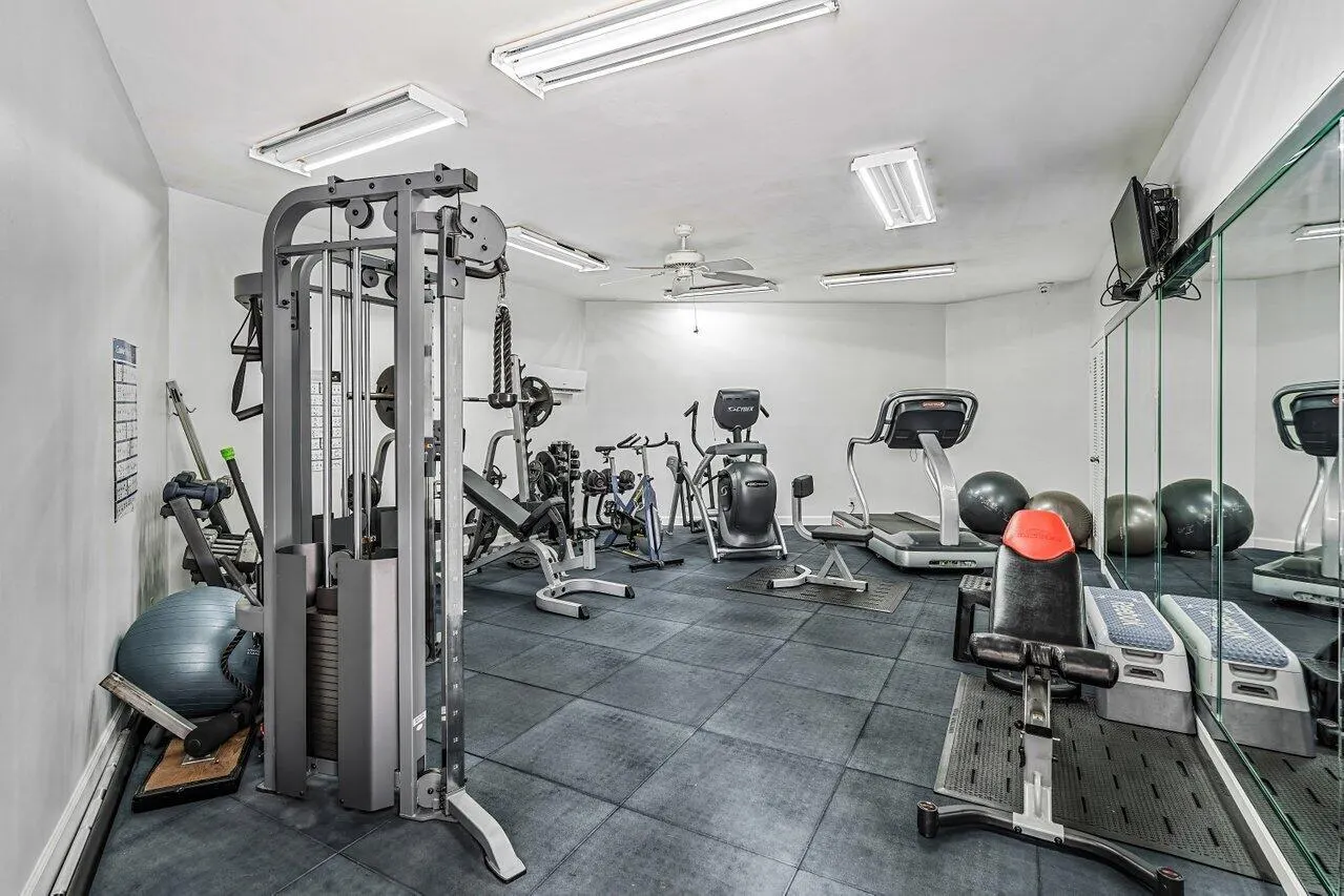 5480 N Ocean Drive, #B1c