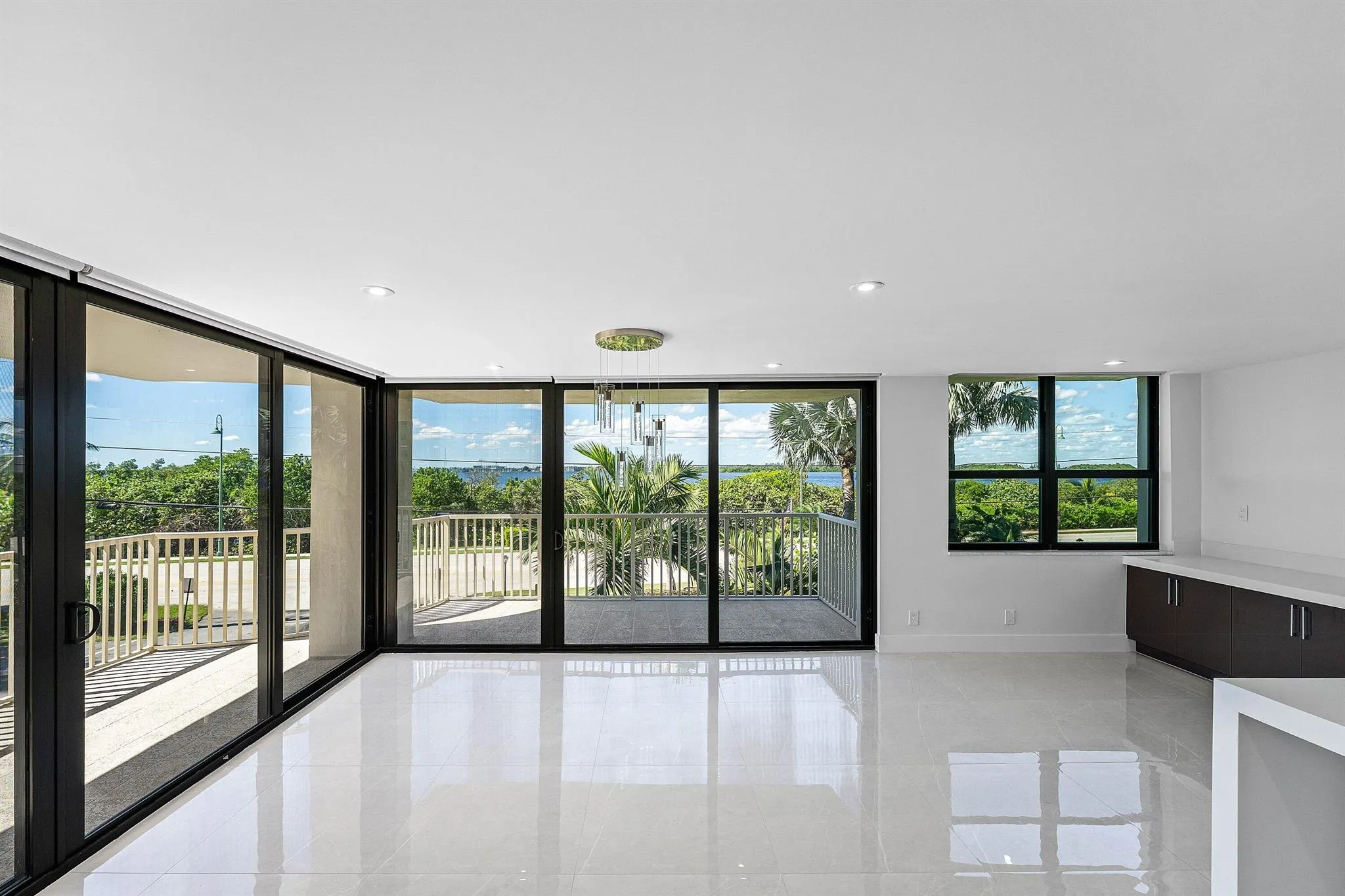 5480 N Ocean Drive, #B1c