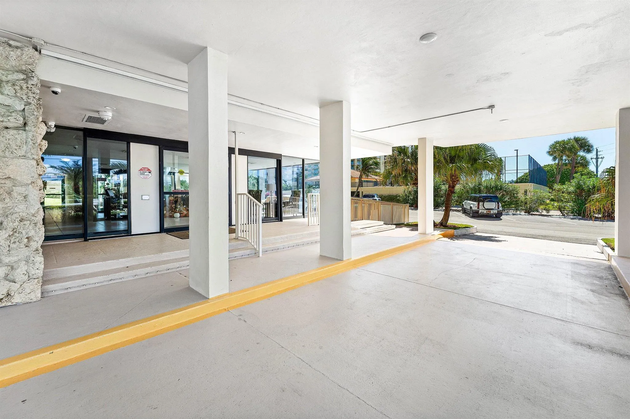 5480 N Ocean Drive, #B1c