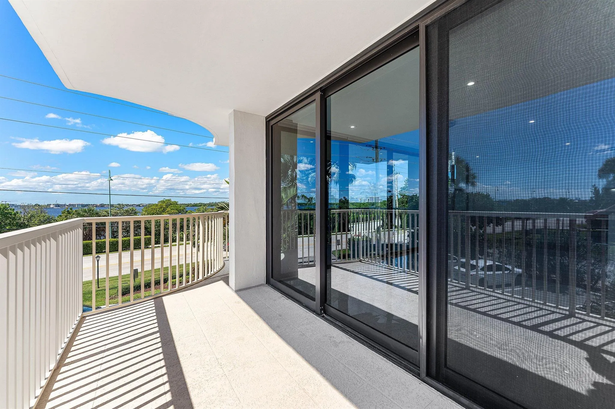 5480 N Ocean Drive, #B1c