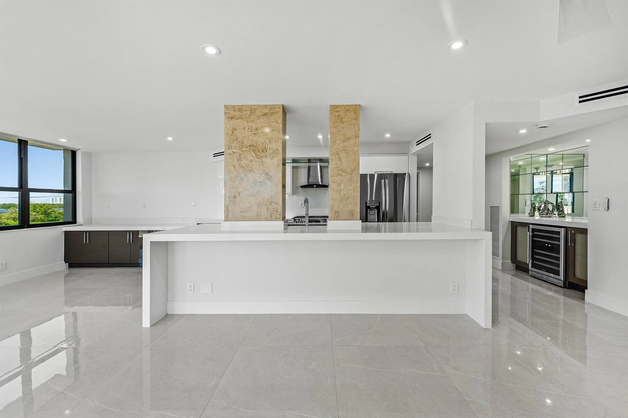 5480 N Ocean Drive, #B1c