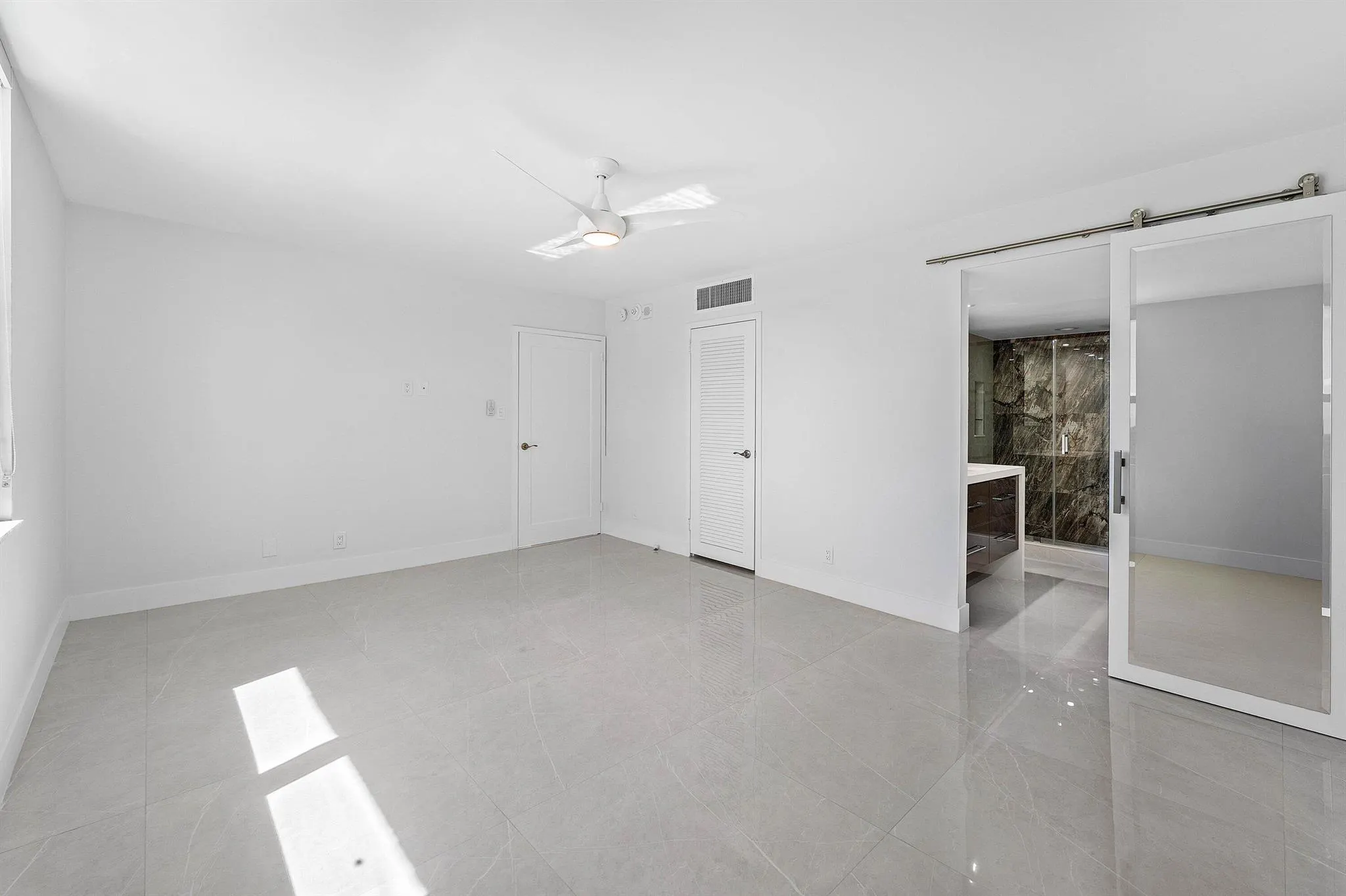 5480 N Ocean Drive, #B1c