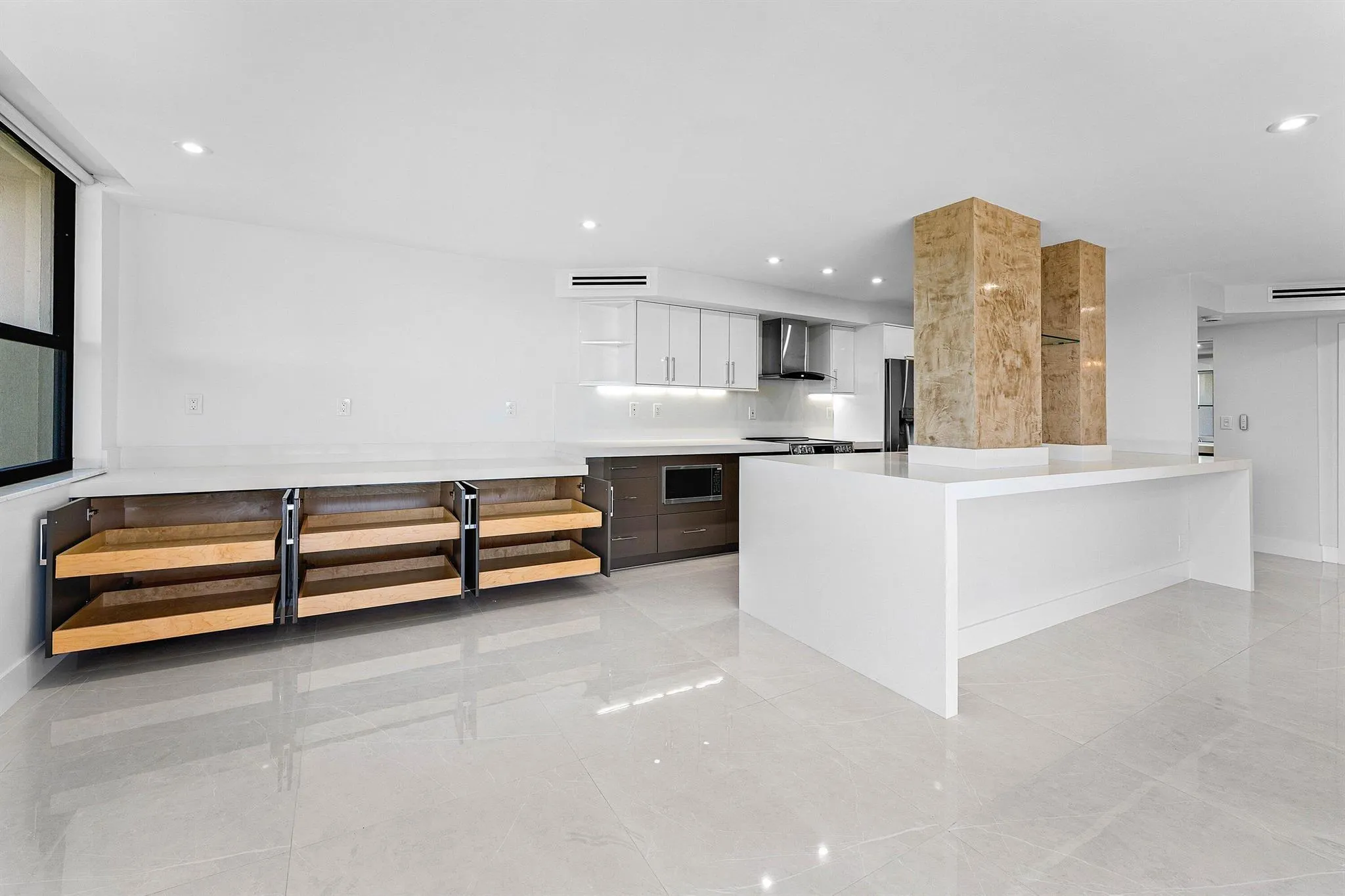 5480 N Ocean Drive, #B1c