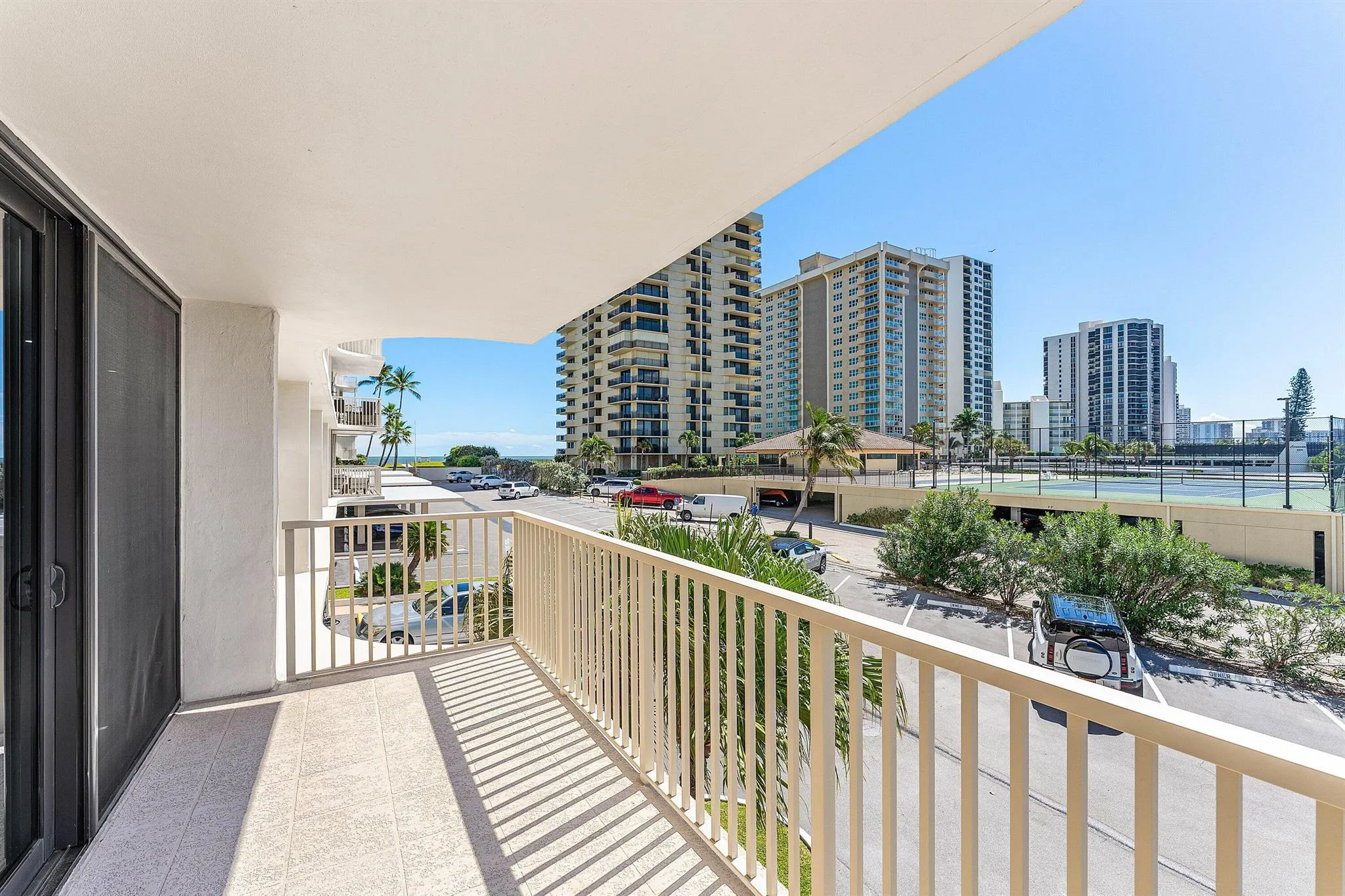 5480 N Ocean Drive, #B1c