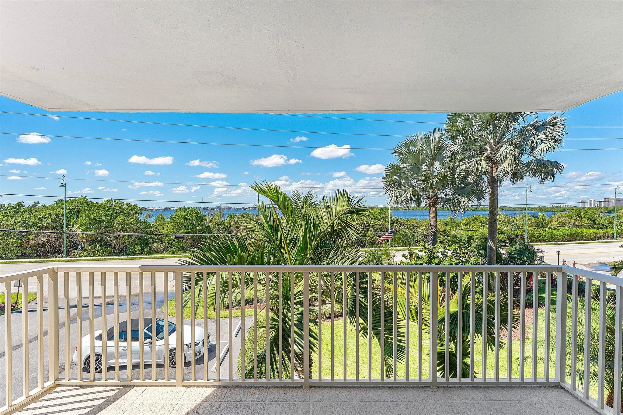 5480 N Ocean Drive, #B1c