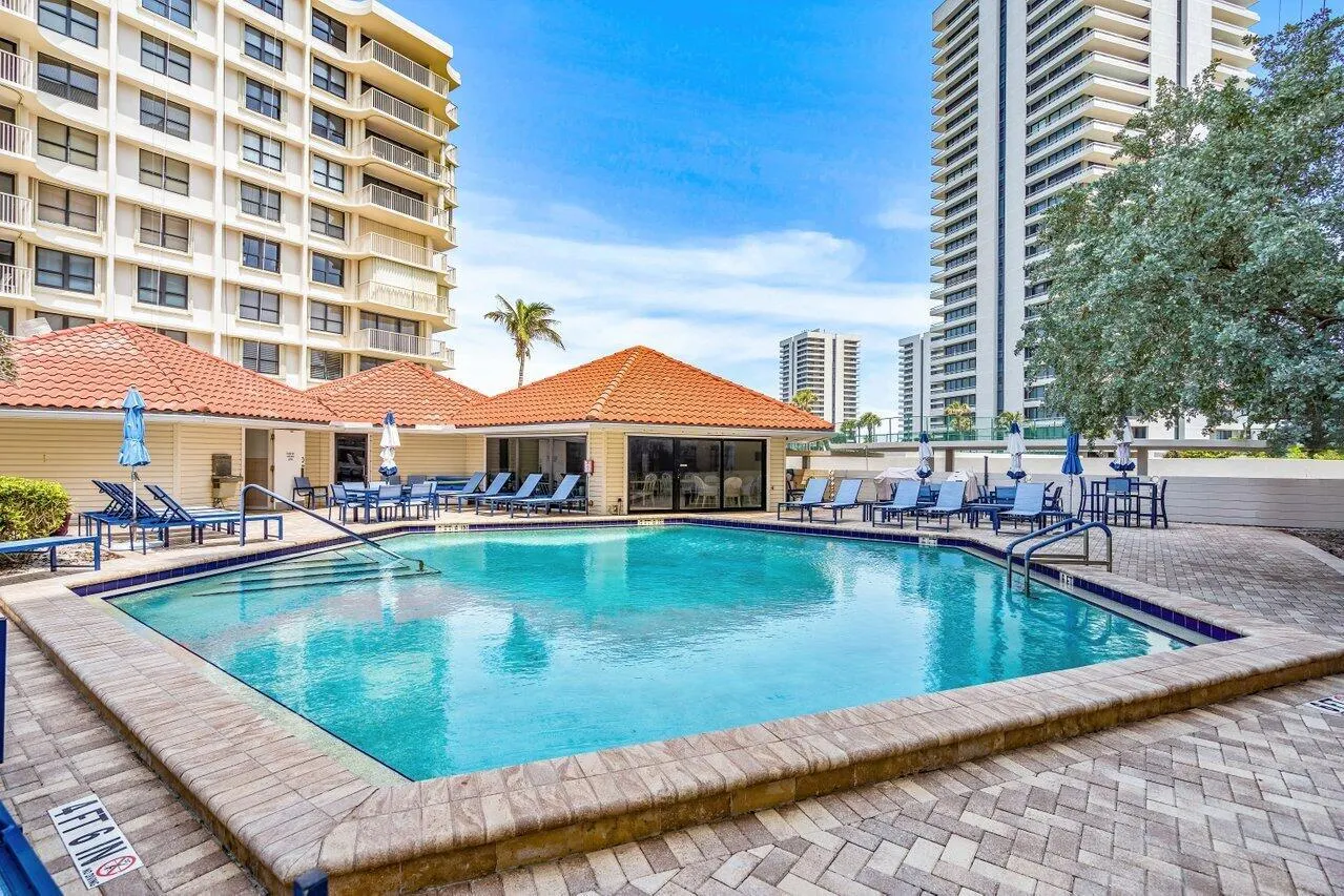 5480 N Ocean Drive, #B1c