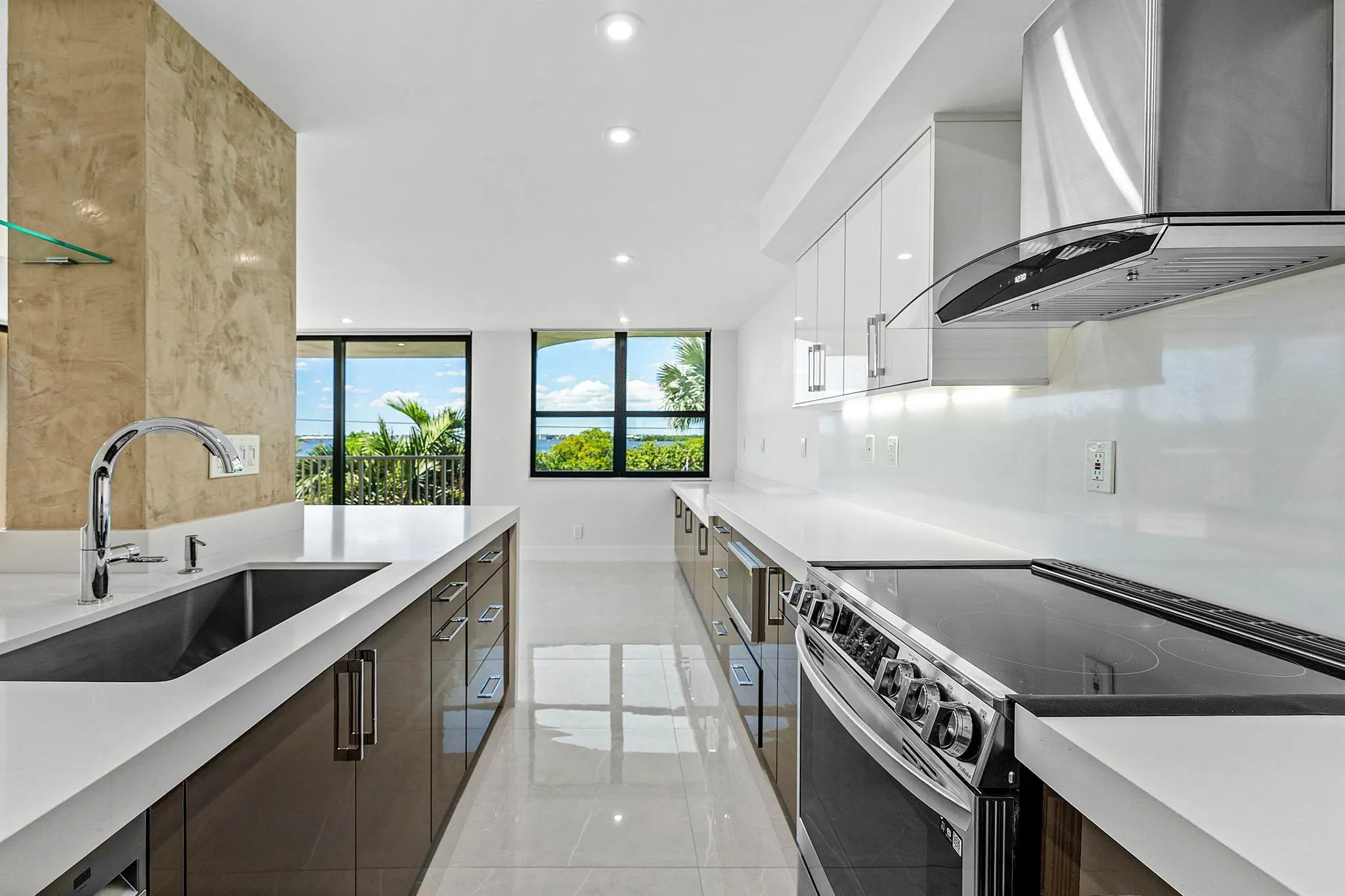 5480 N Ocean Drive, #B1c
