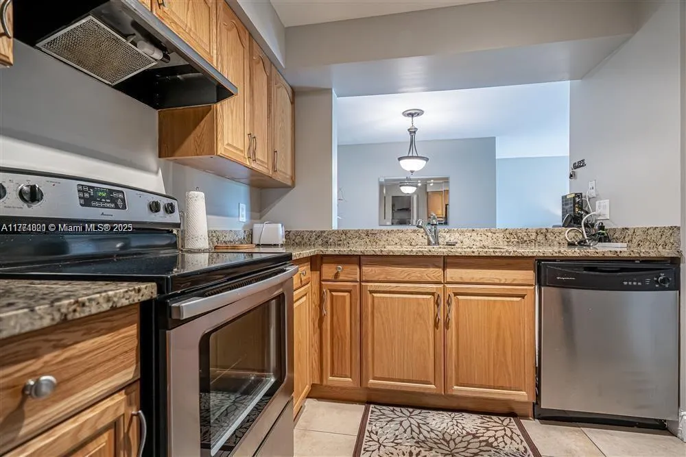 1245 SW 46th Avenue, #1215