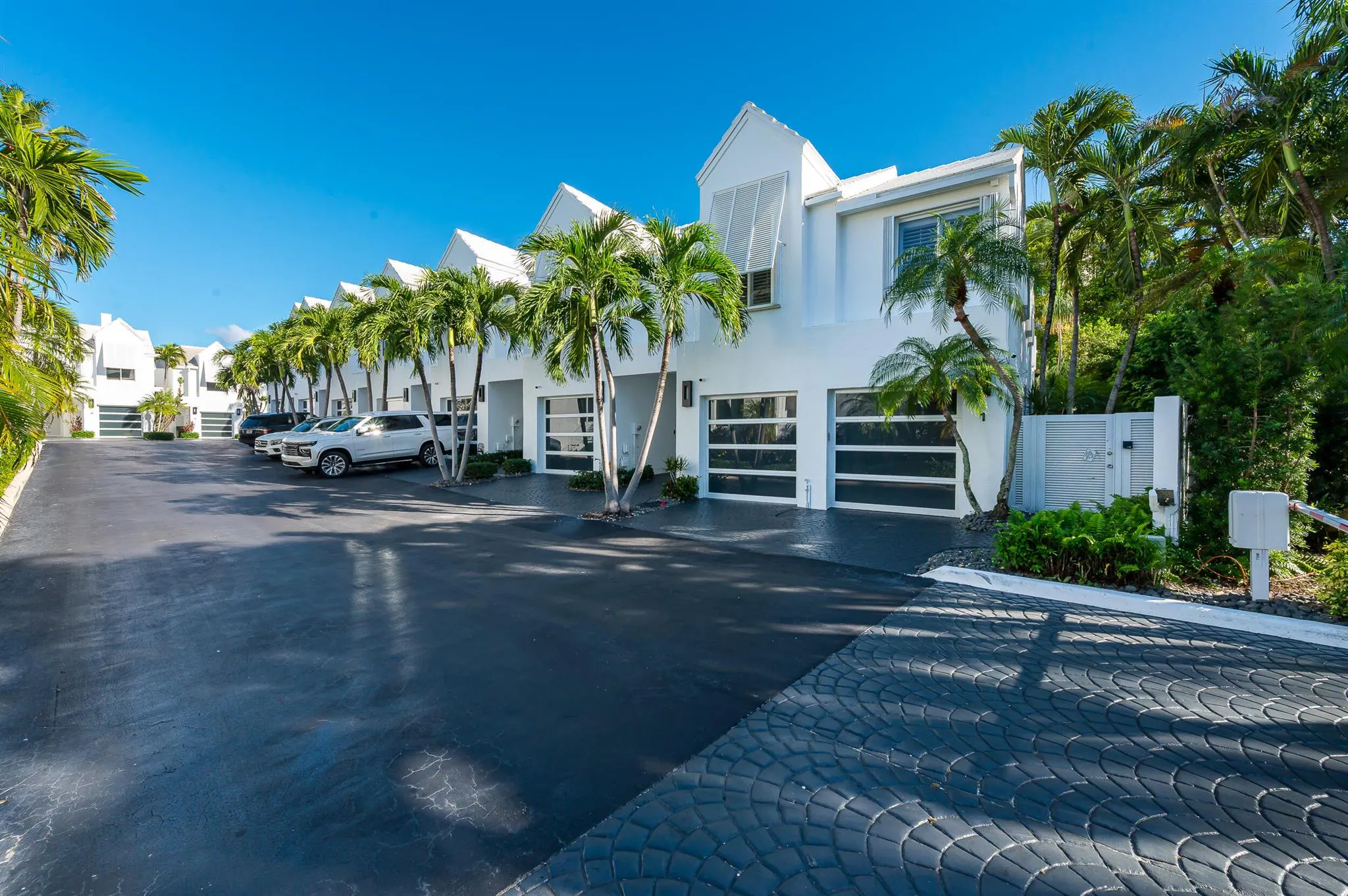 2115 S Ocean Boulevard, #1