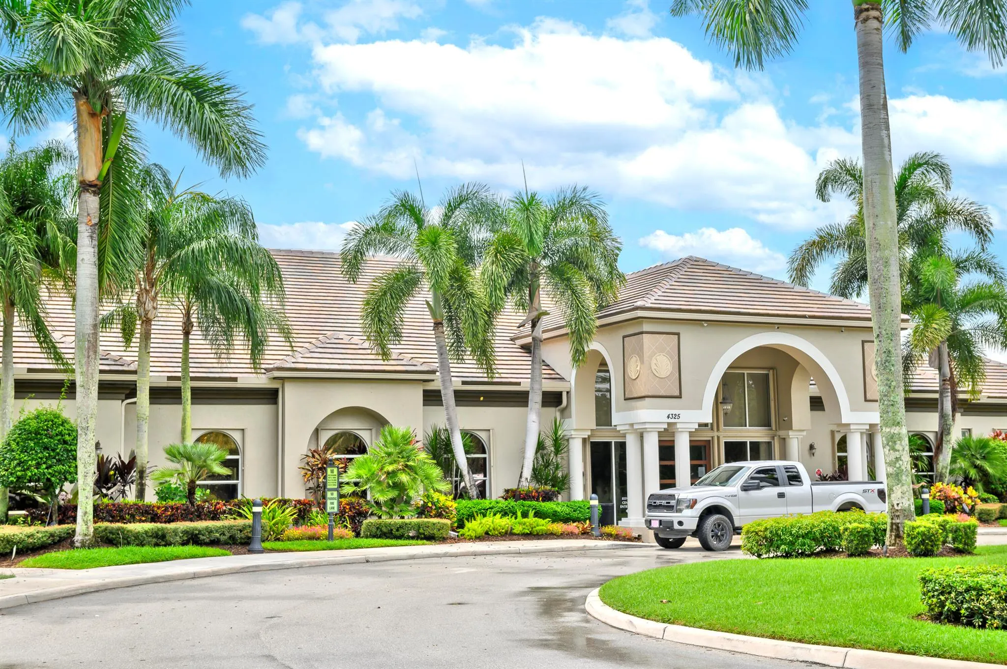 4661 Manderly Drive