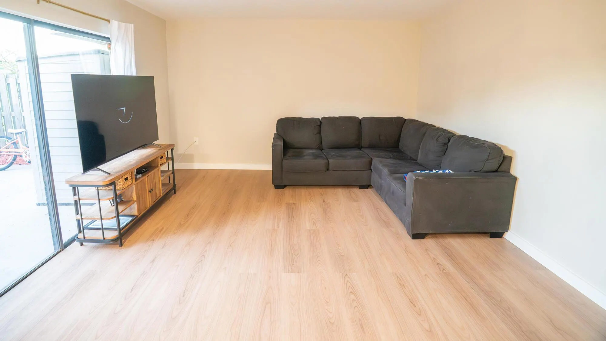 3211 E Gardens East Dr. #C