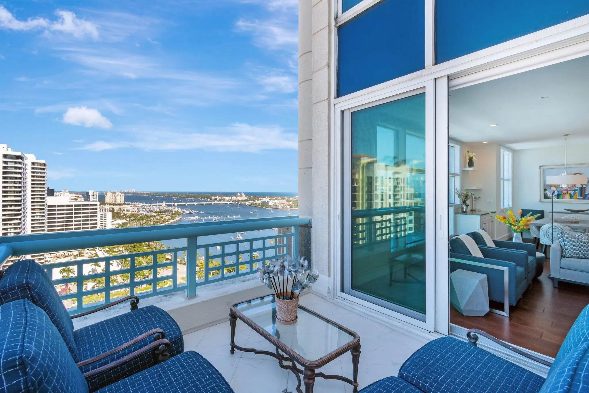 222 Lakeview Avenue, #3n