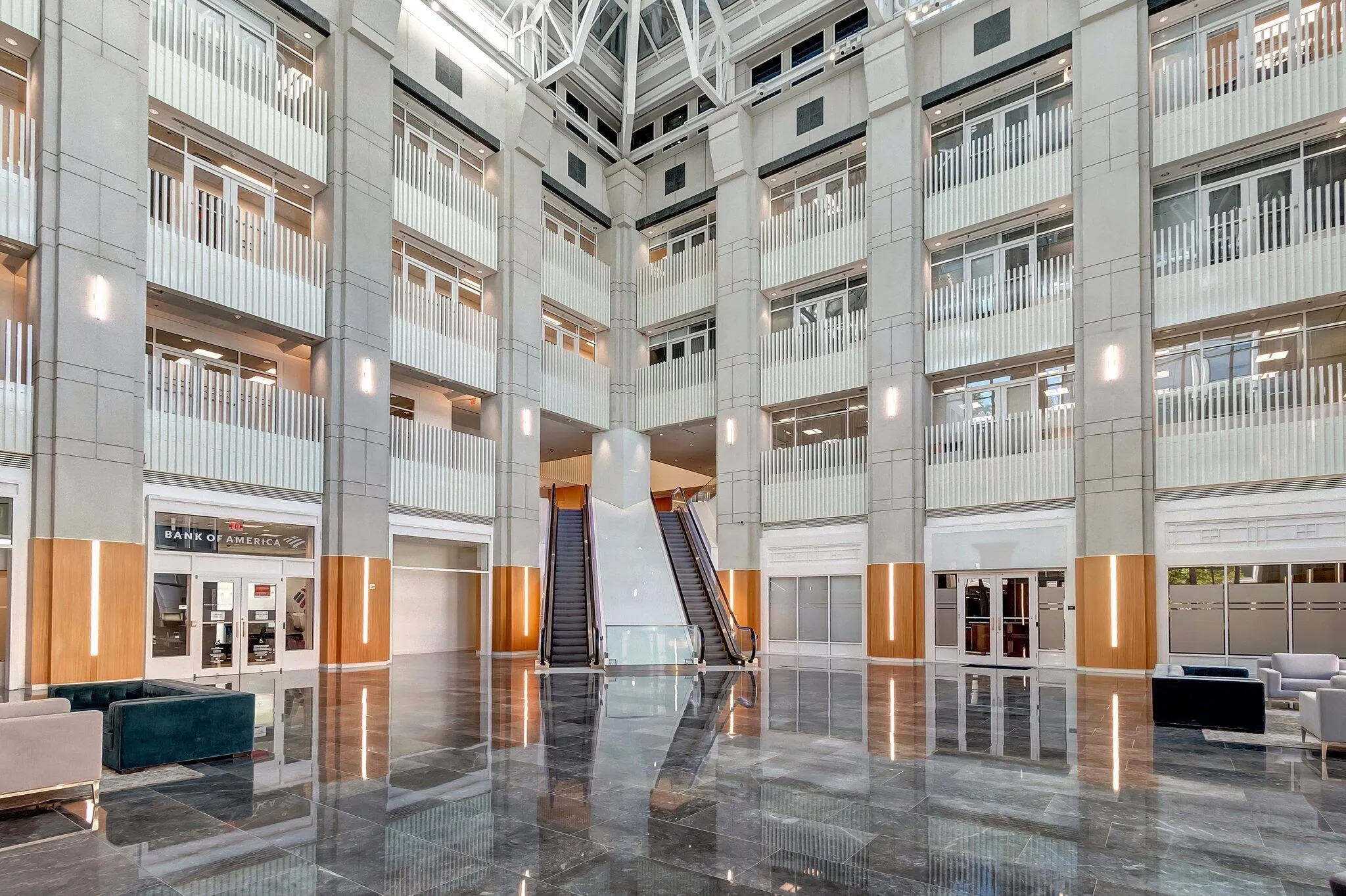 222 Lakeview Avenue, #3n