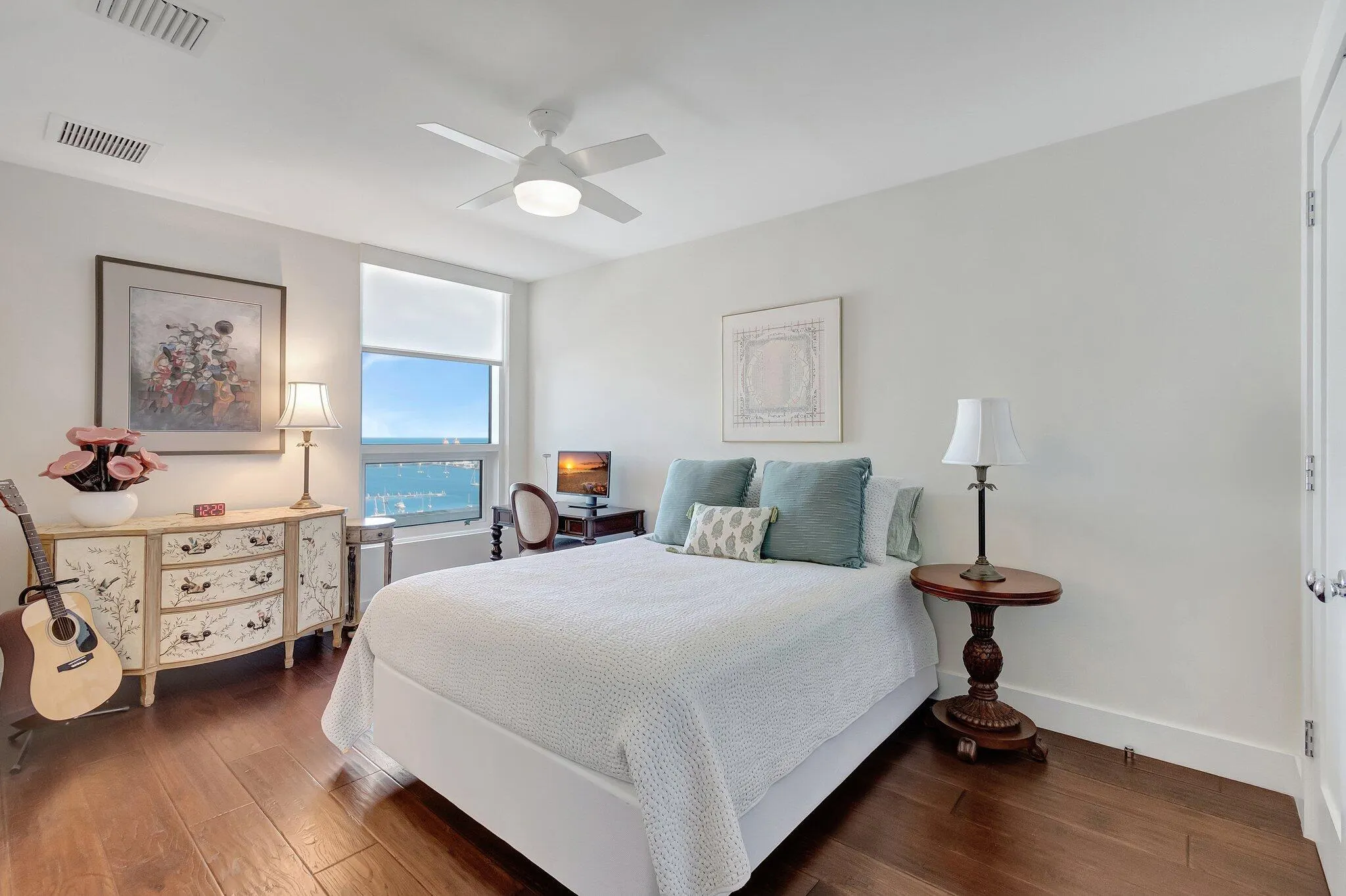 222 Lakeview Avenue, #3n