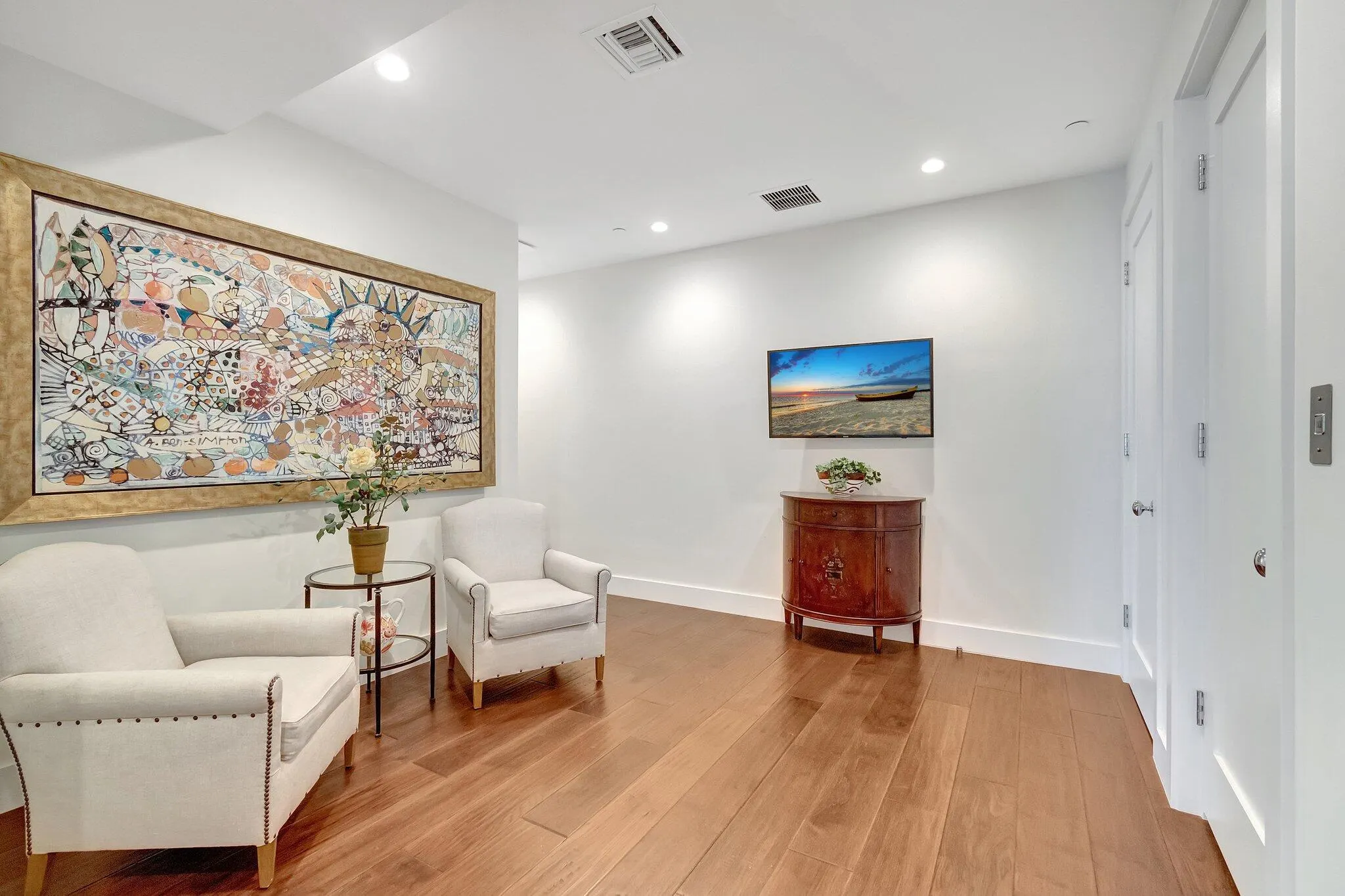 222 Lakeview Avenue, #3n