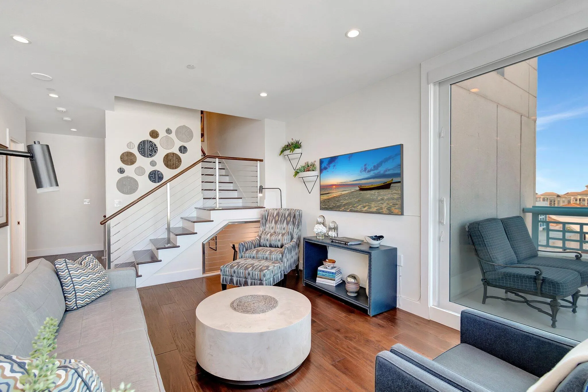 222 Lakeview Avenue, #3n