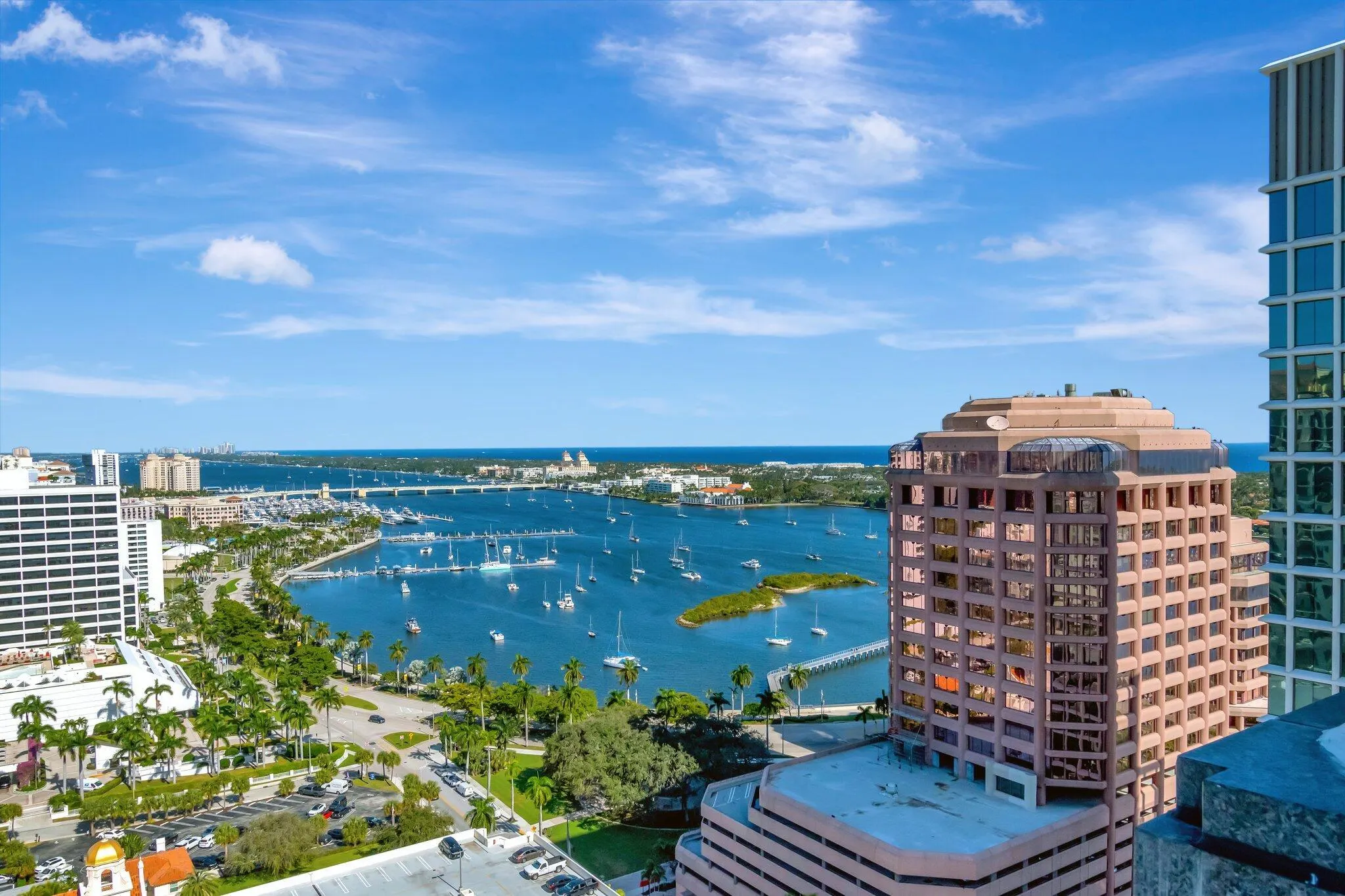 222 Lakeview Avenue, #3n