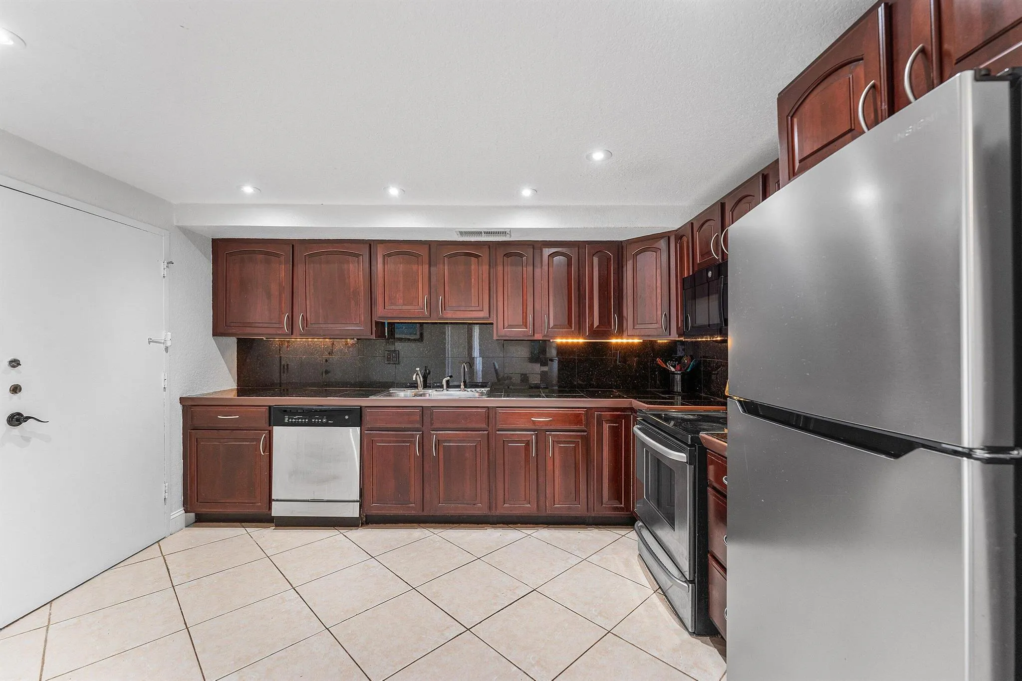 1600 S Ocean Drive, #7h