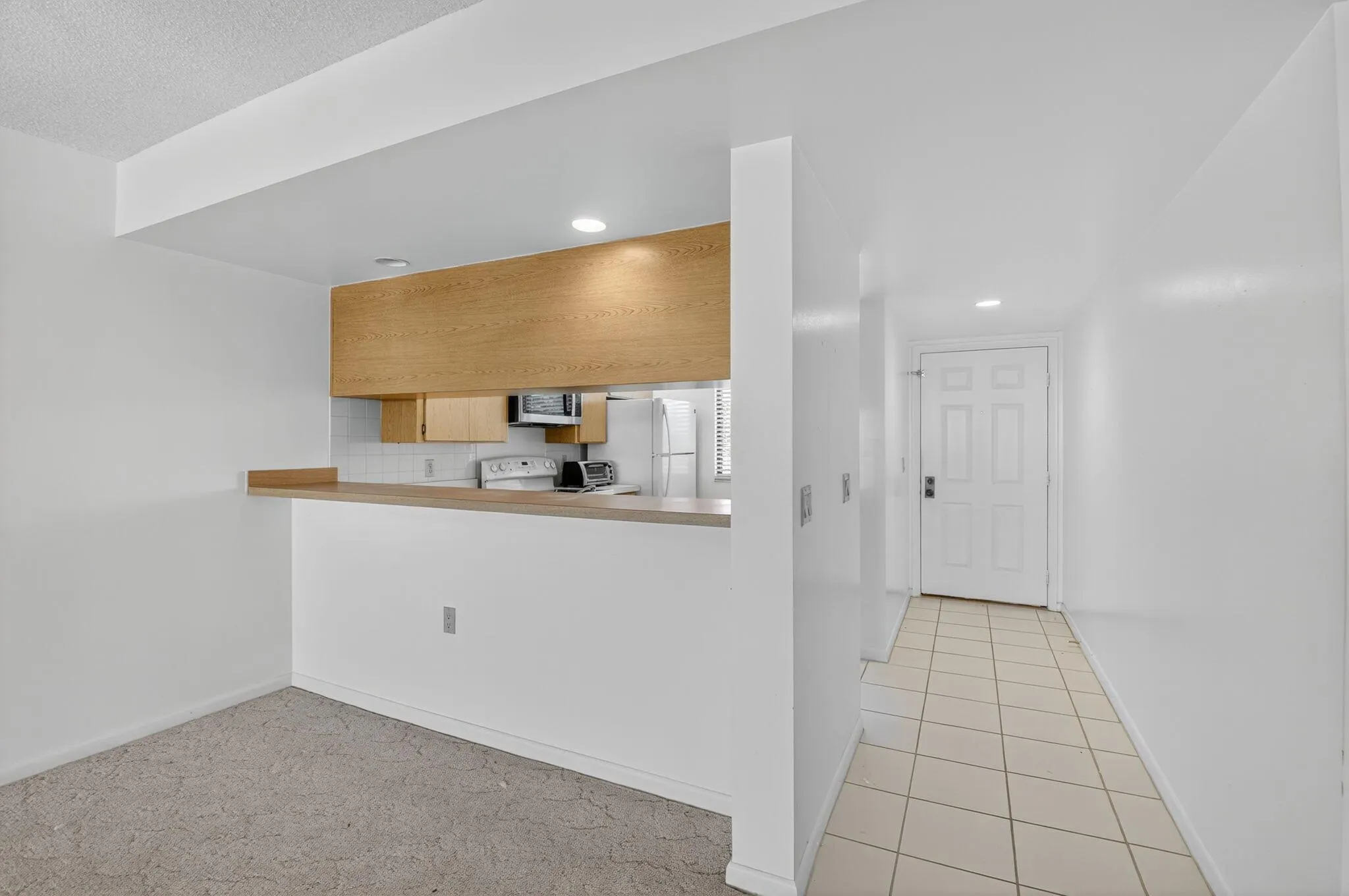 6193 Balboa Circle, #403