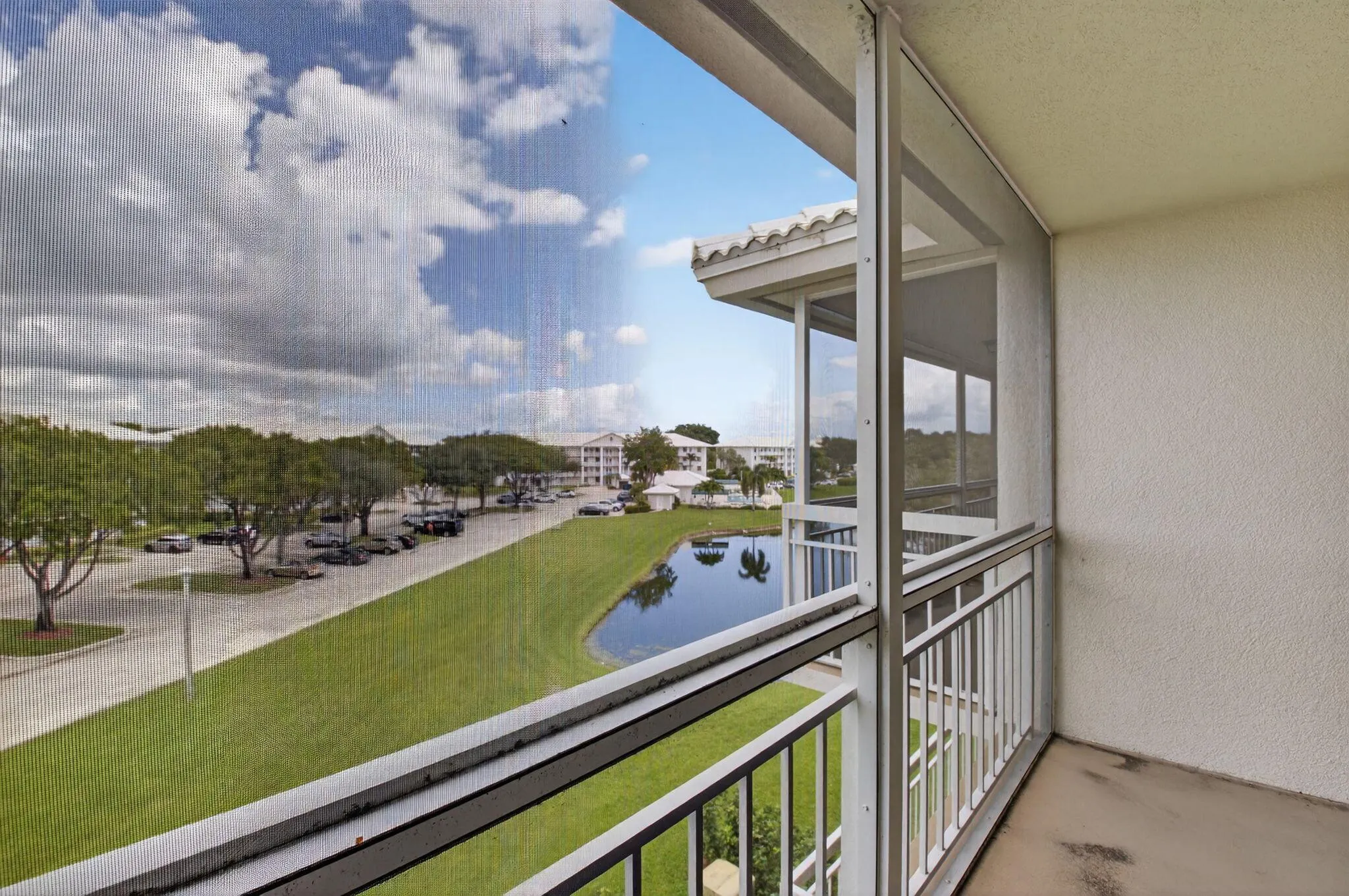 6193 Balboa Circle, #403
