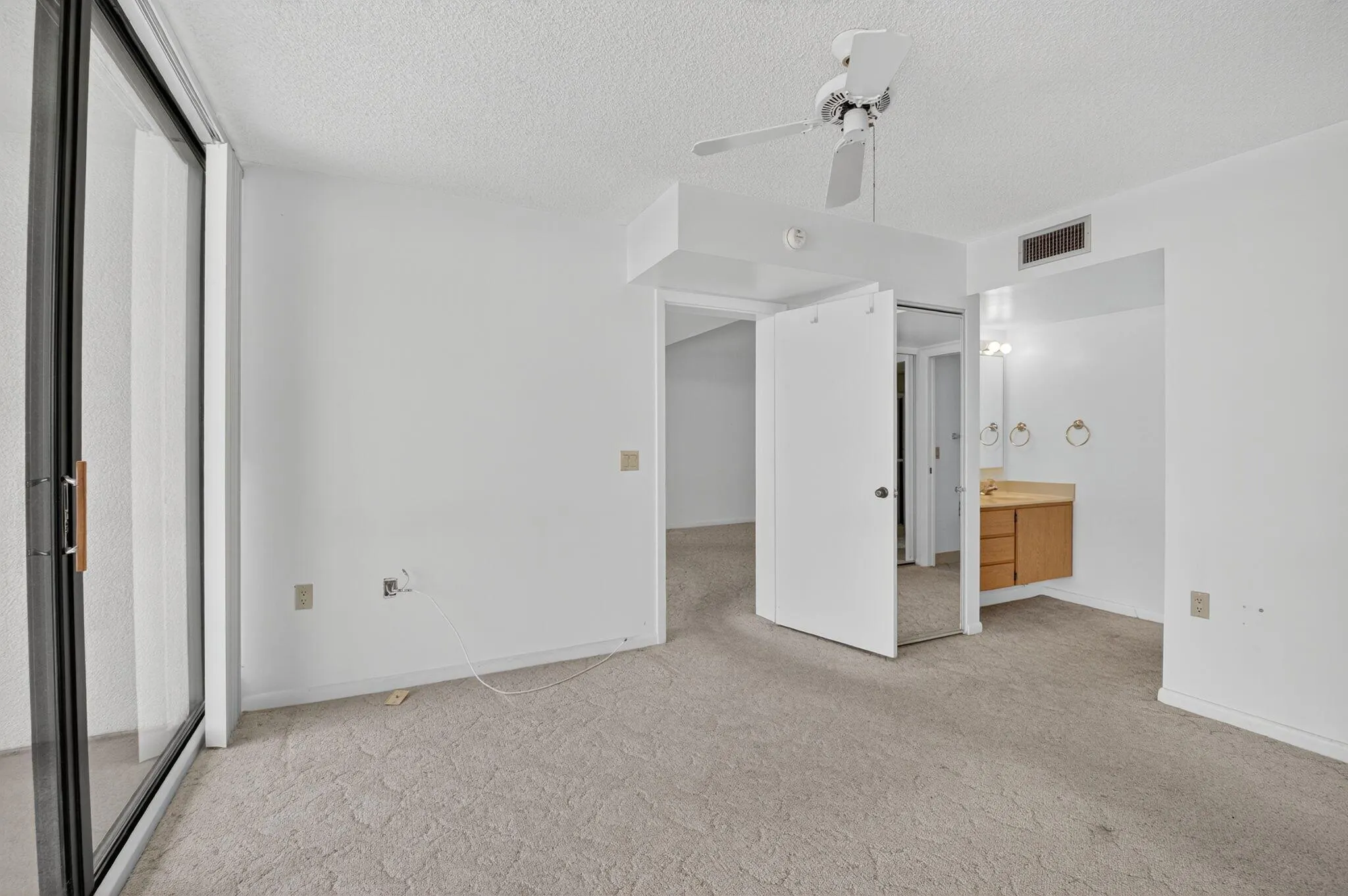 6193 Balboa Circle, #403